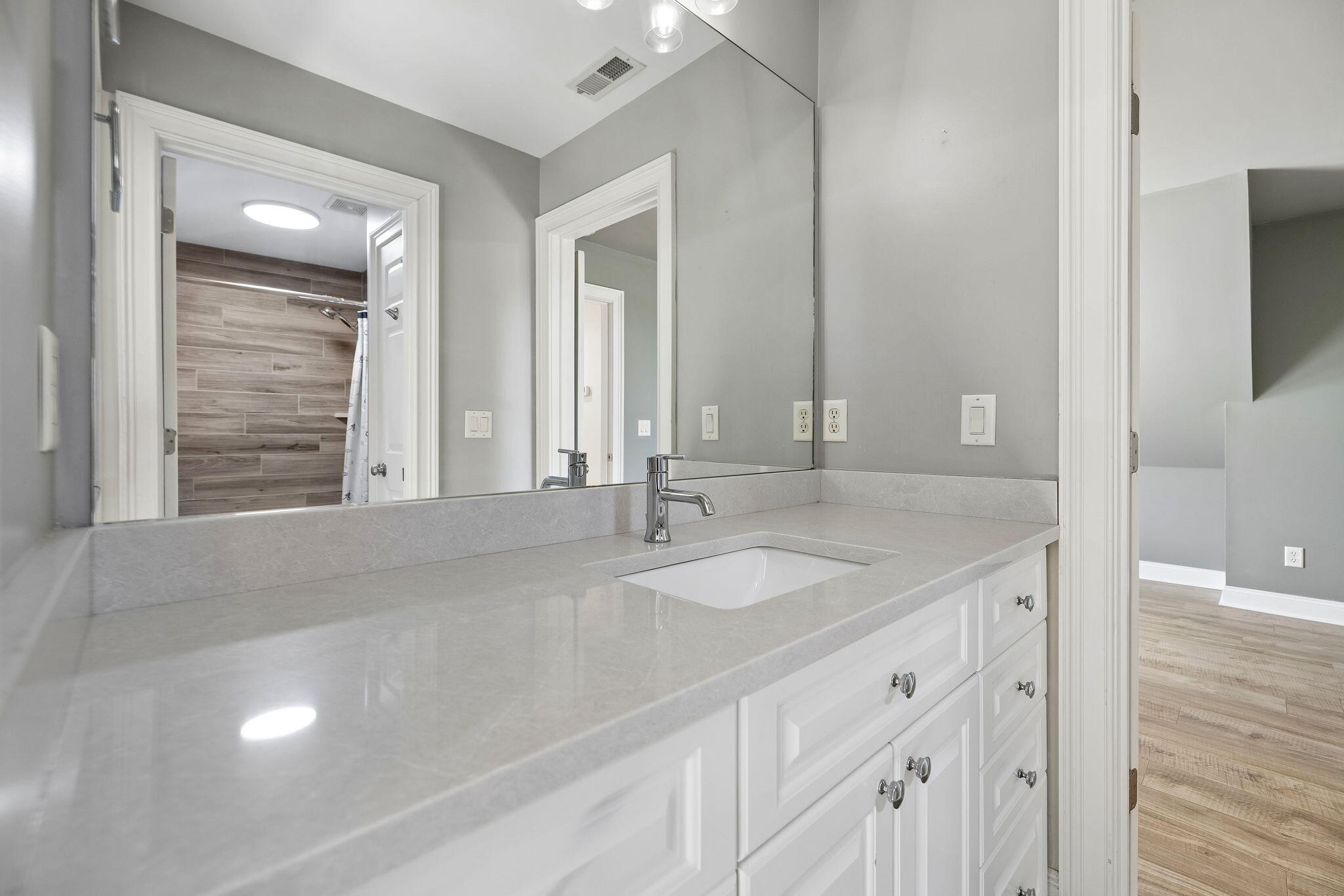 903 Channel View Lane