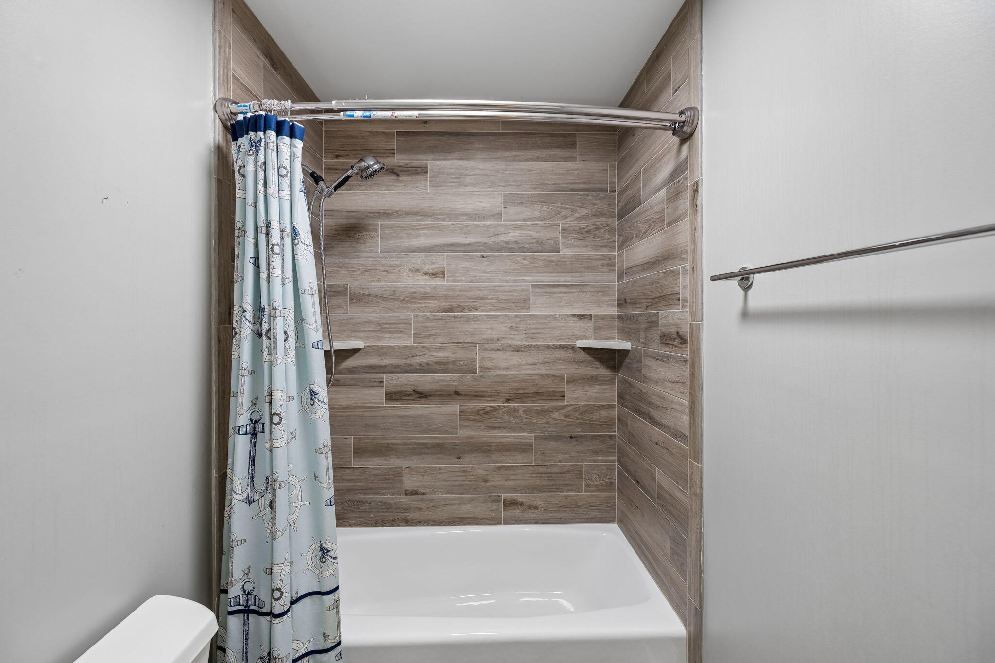 903 Channel View Lane