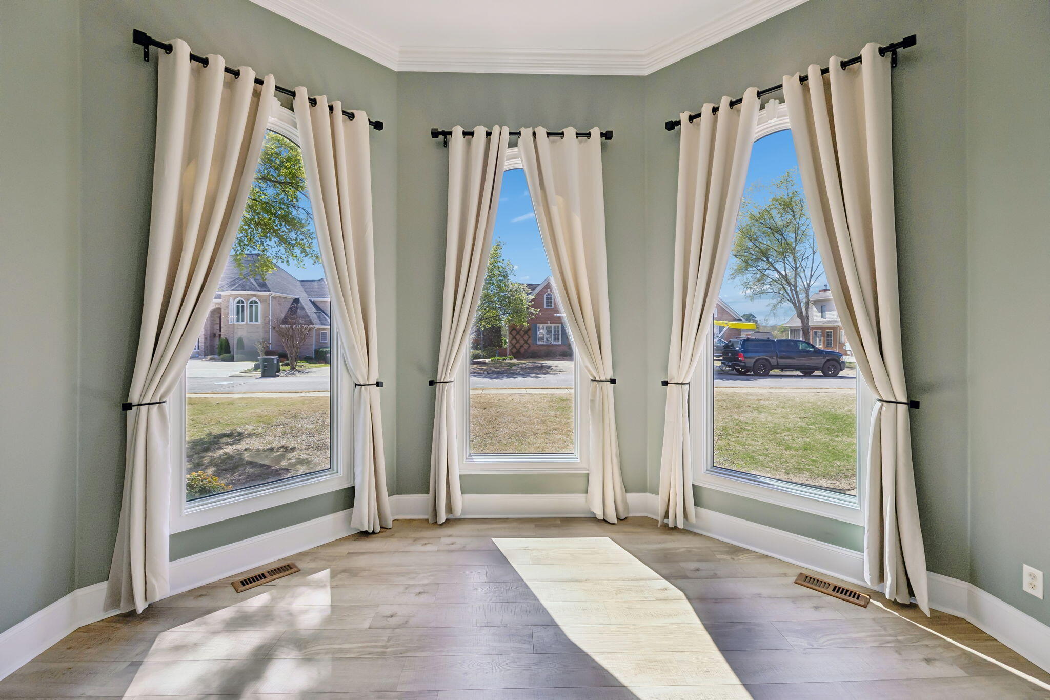 903 Channel View Lane