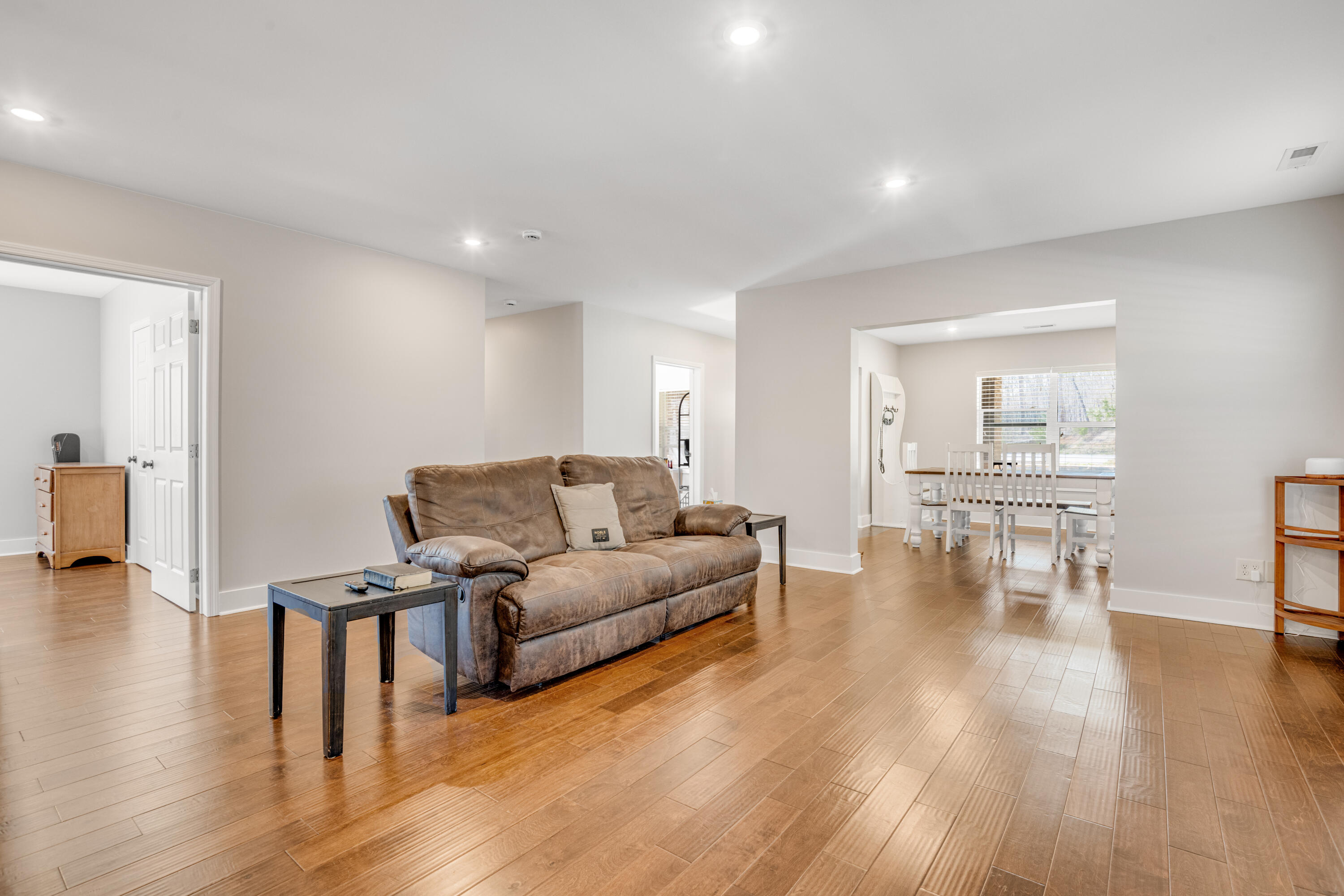 6927 Flagstone Drive