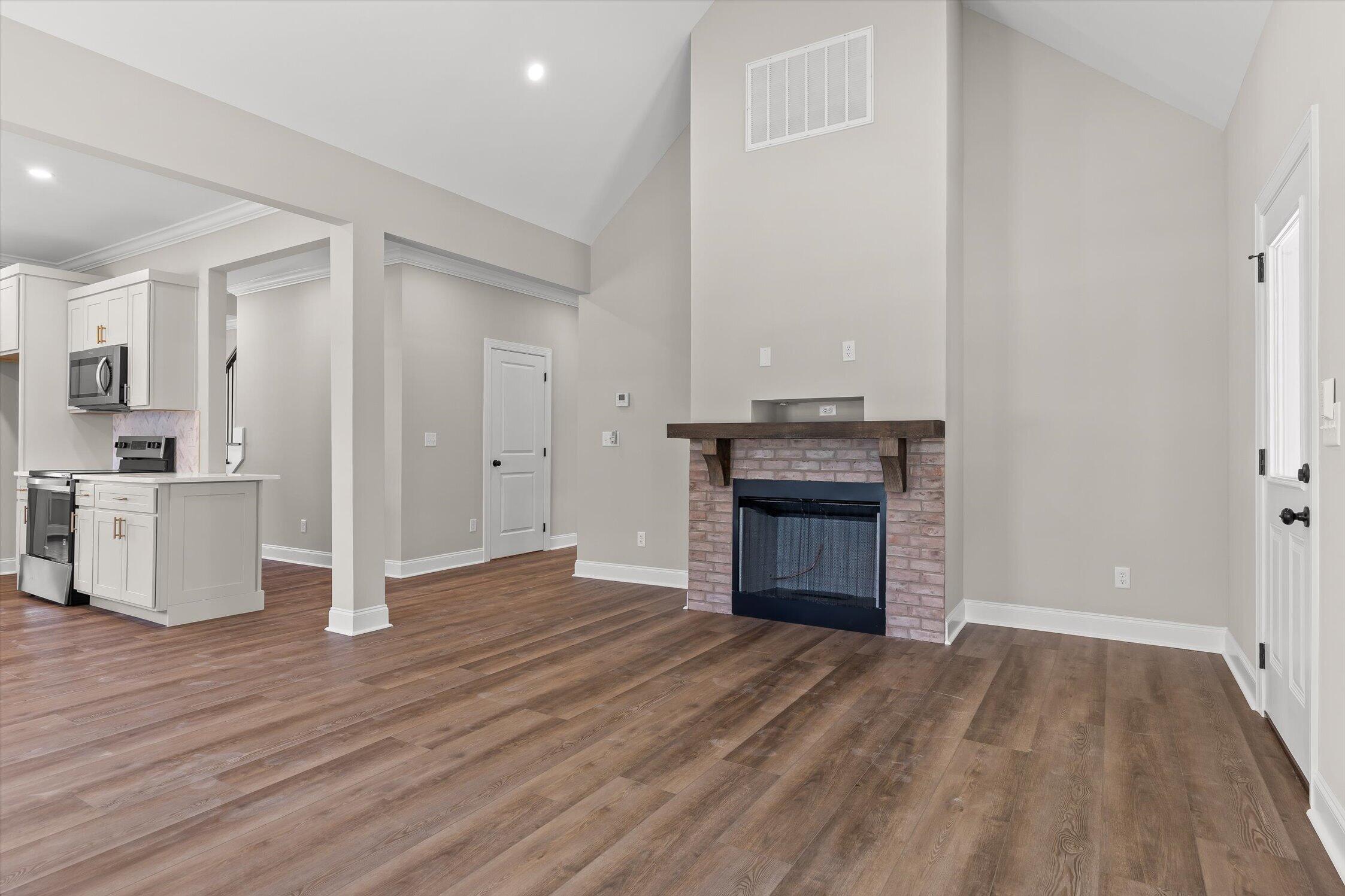 627 Willow Grove Court