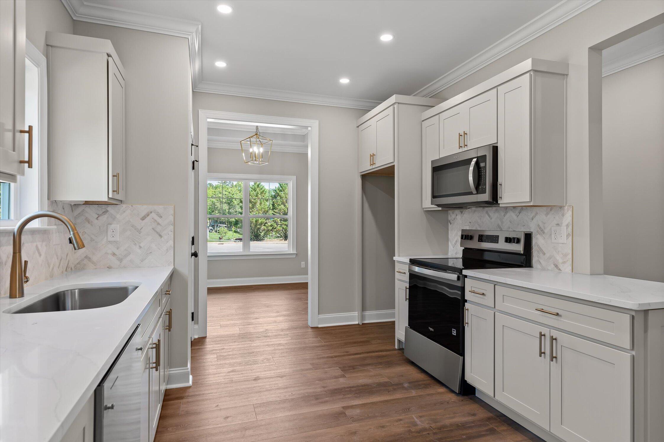 627 Willow Grove Court