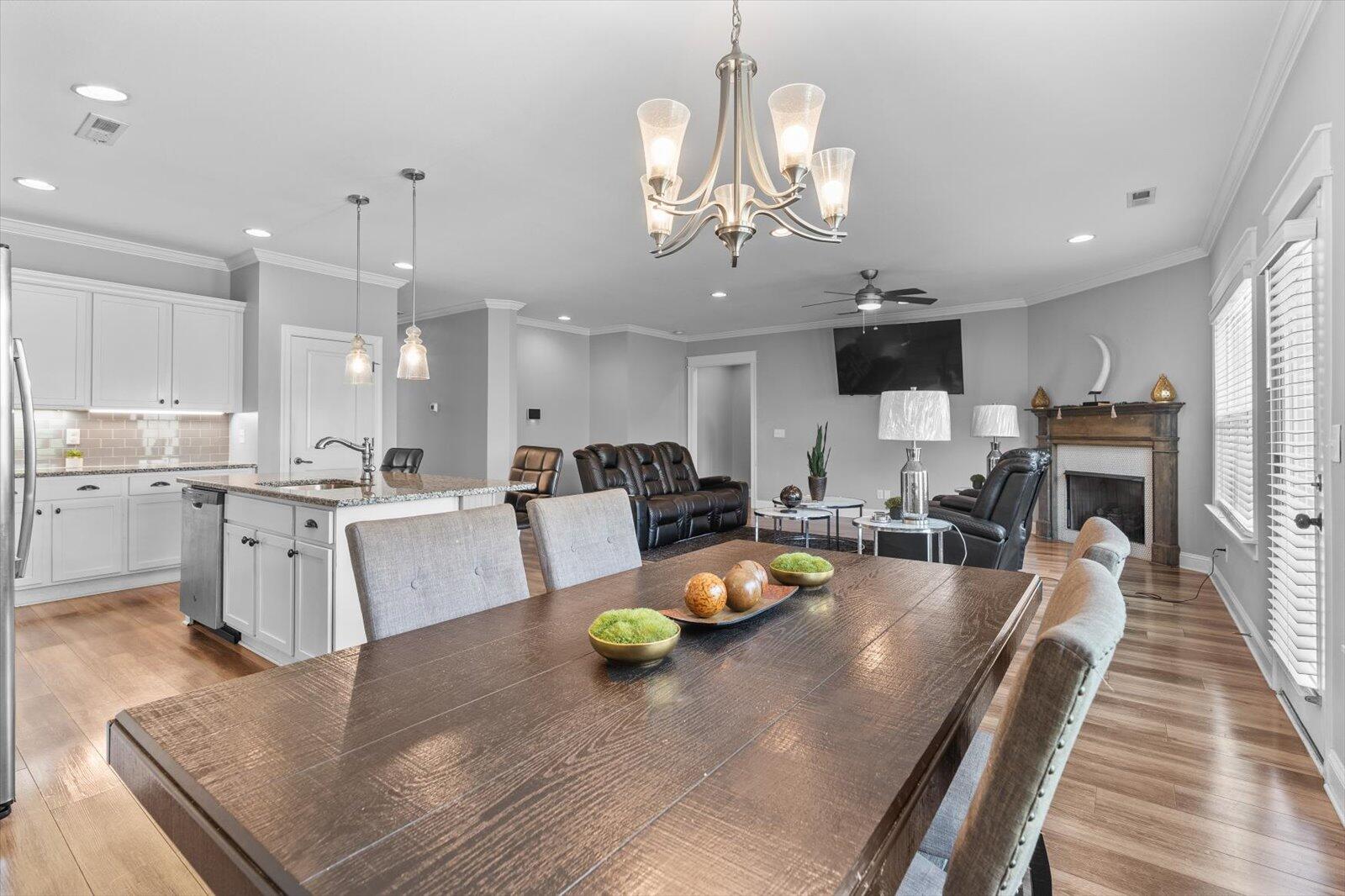 10211 Stellata Lane