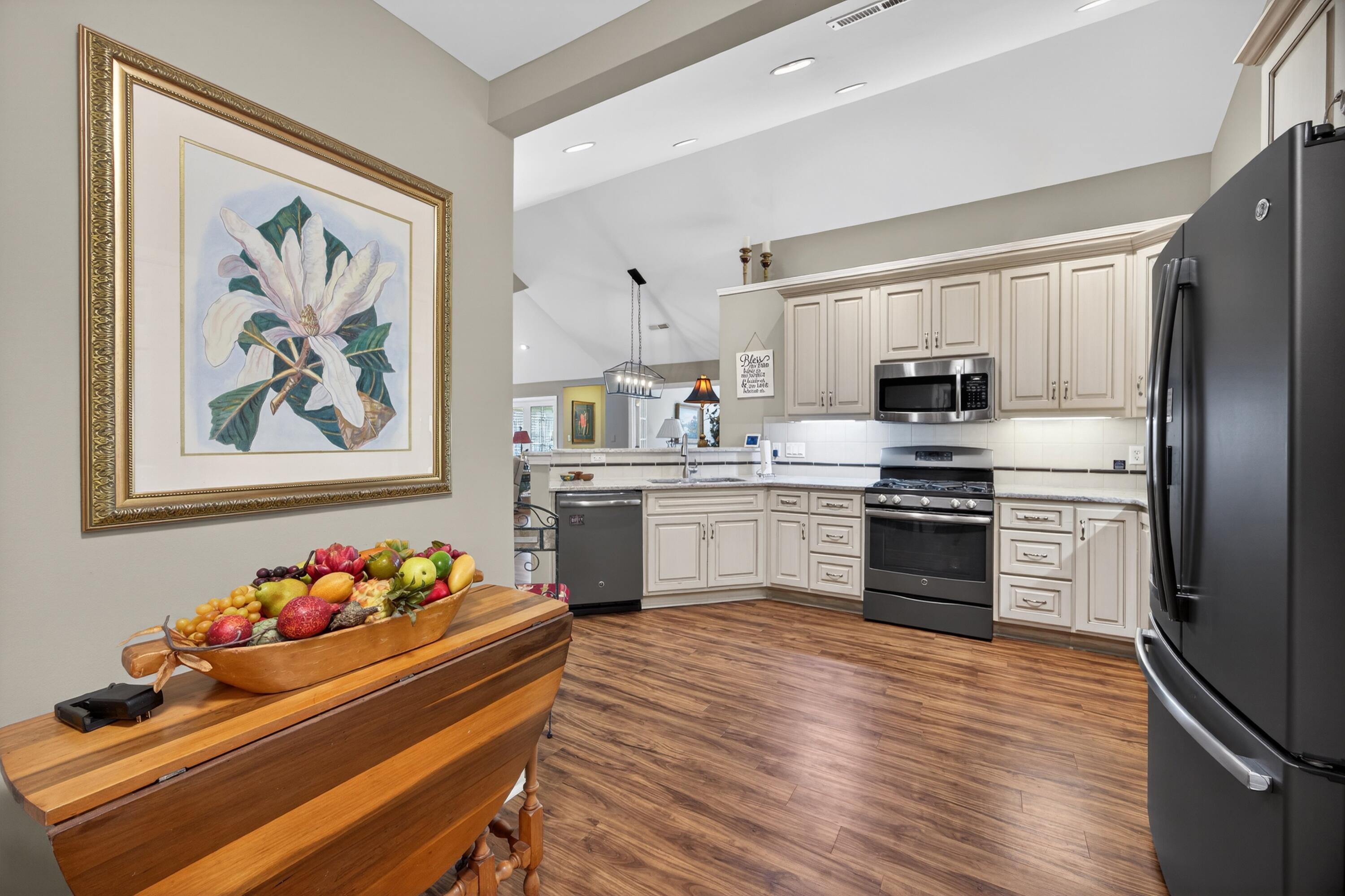 861 Carlisle Lane