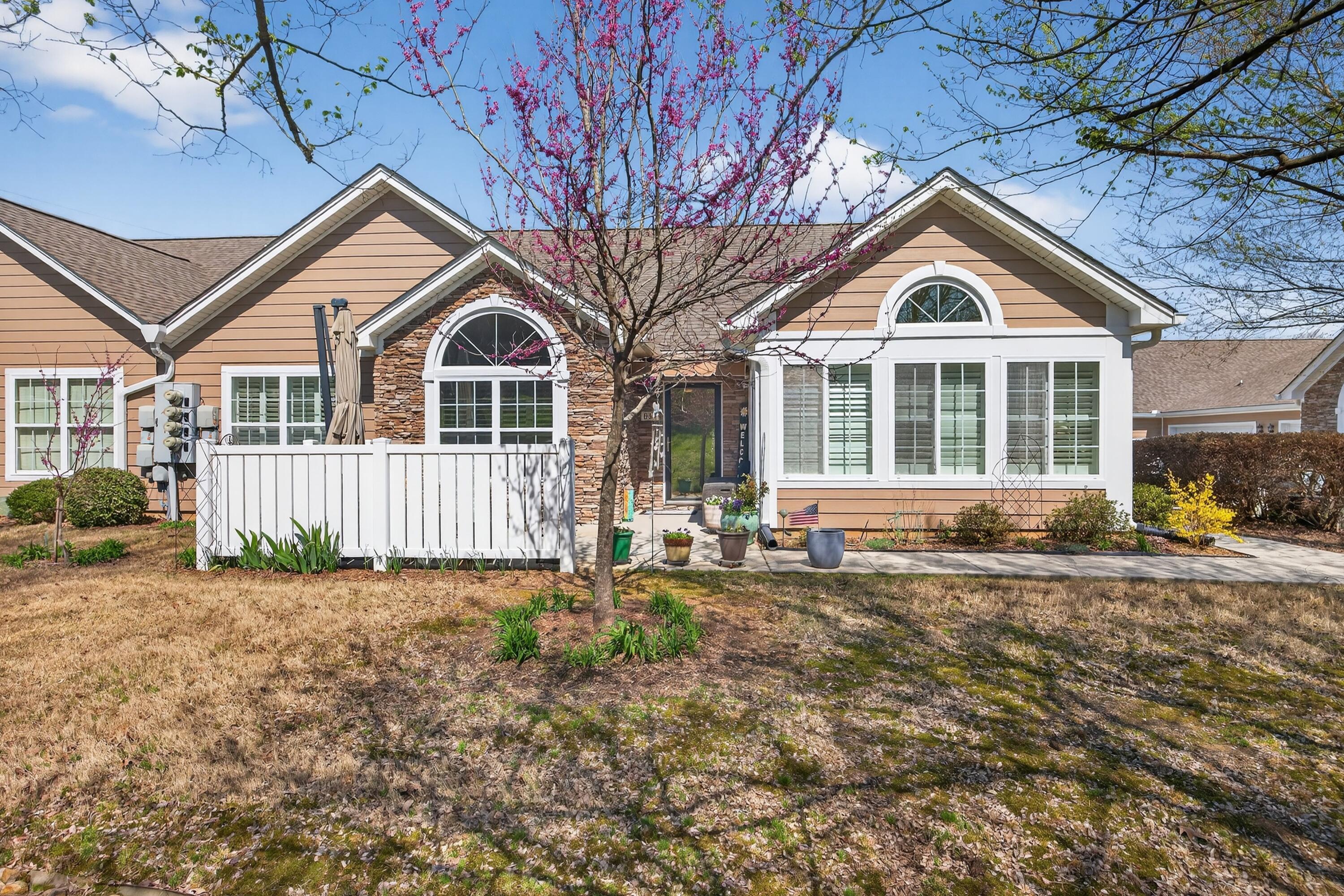 861 Carlisle Lane