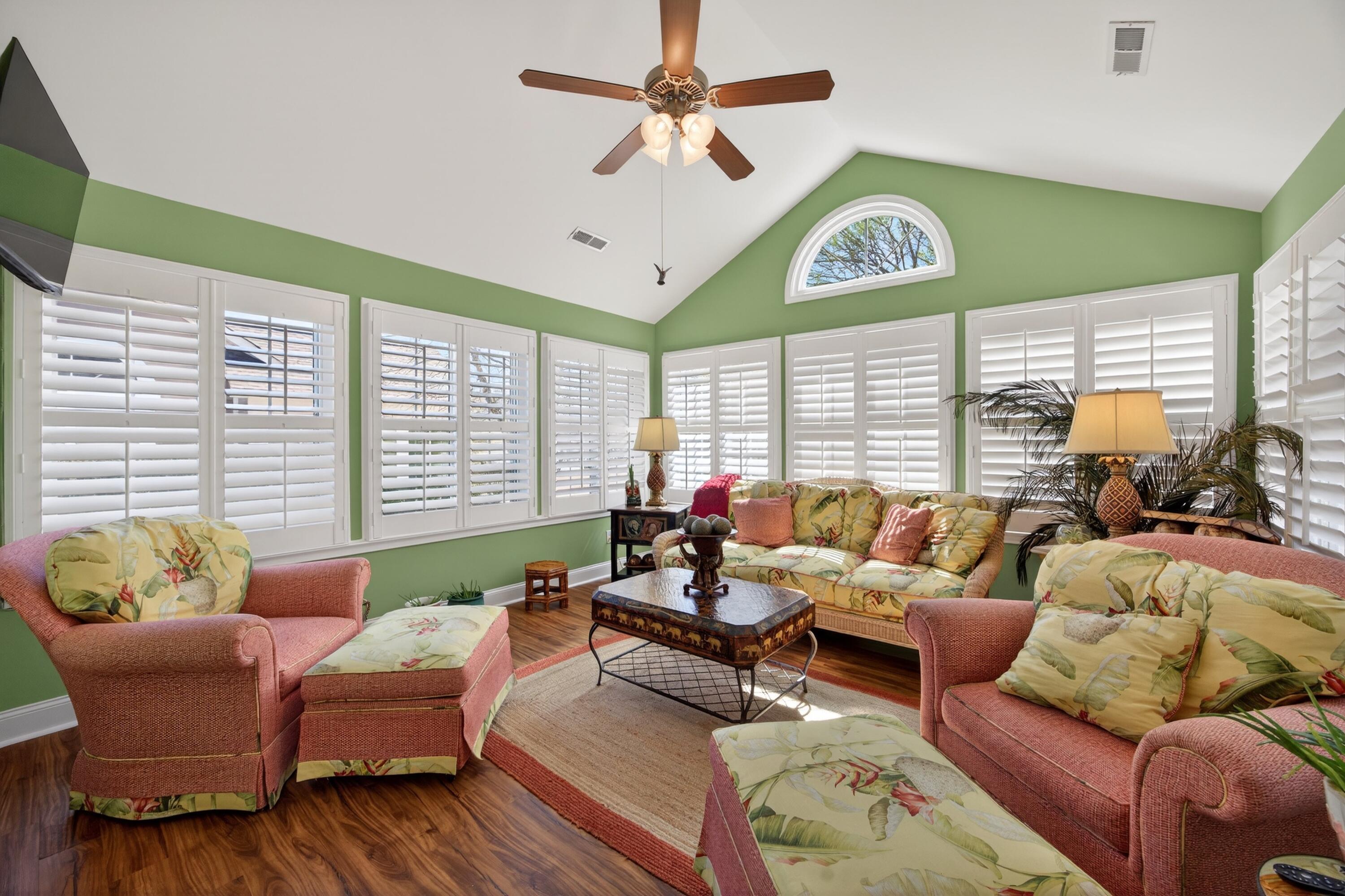 861 Carlisle Lane