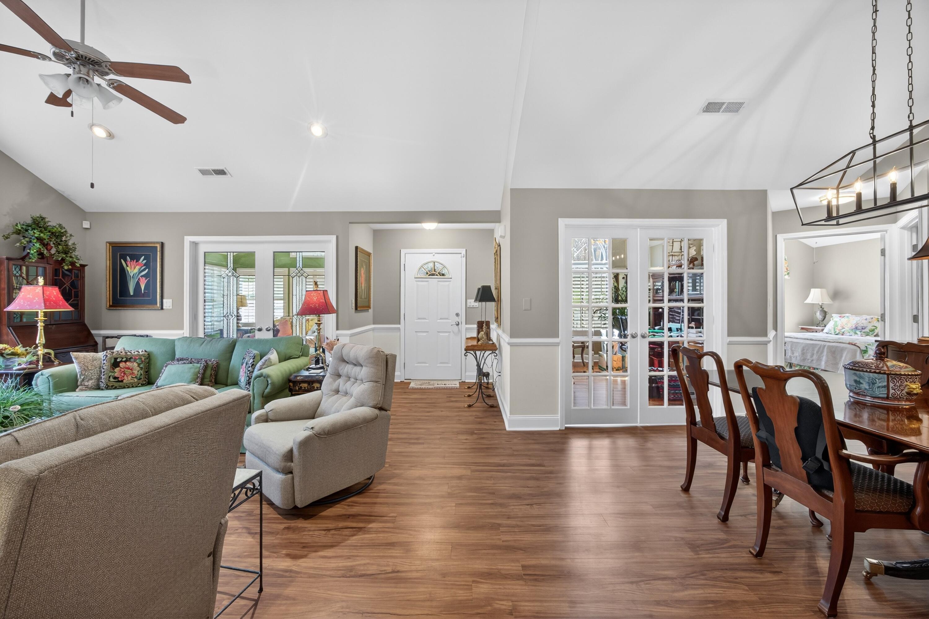 861 Carlisle Lane