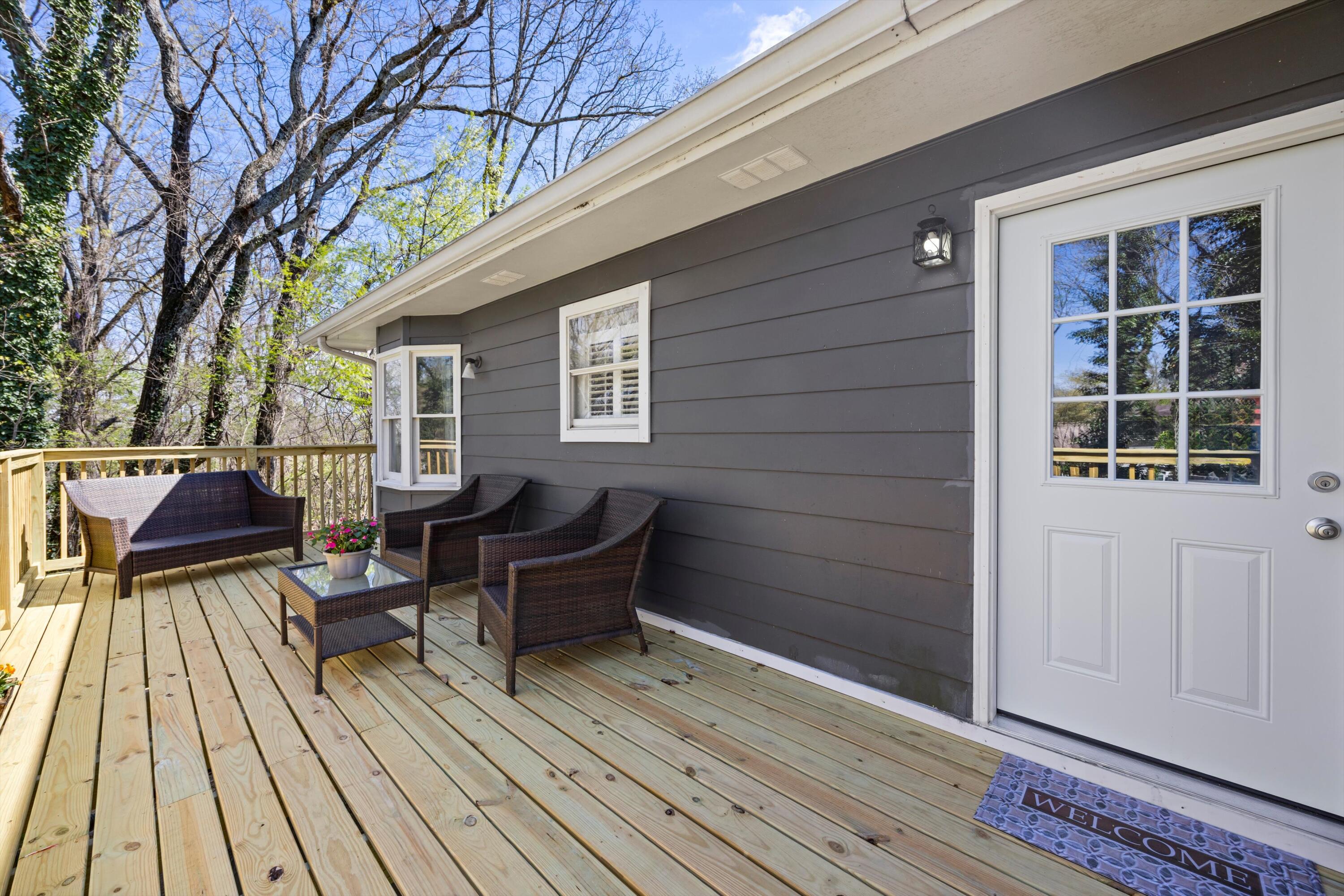 483 King Crest Lane