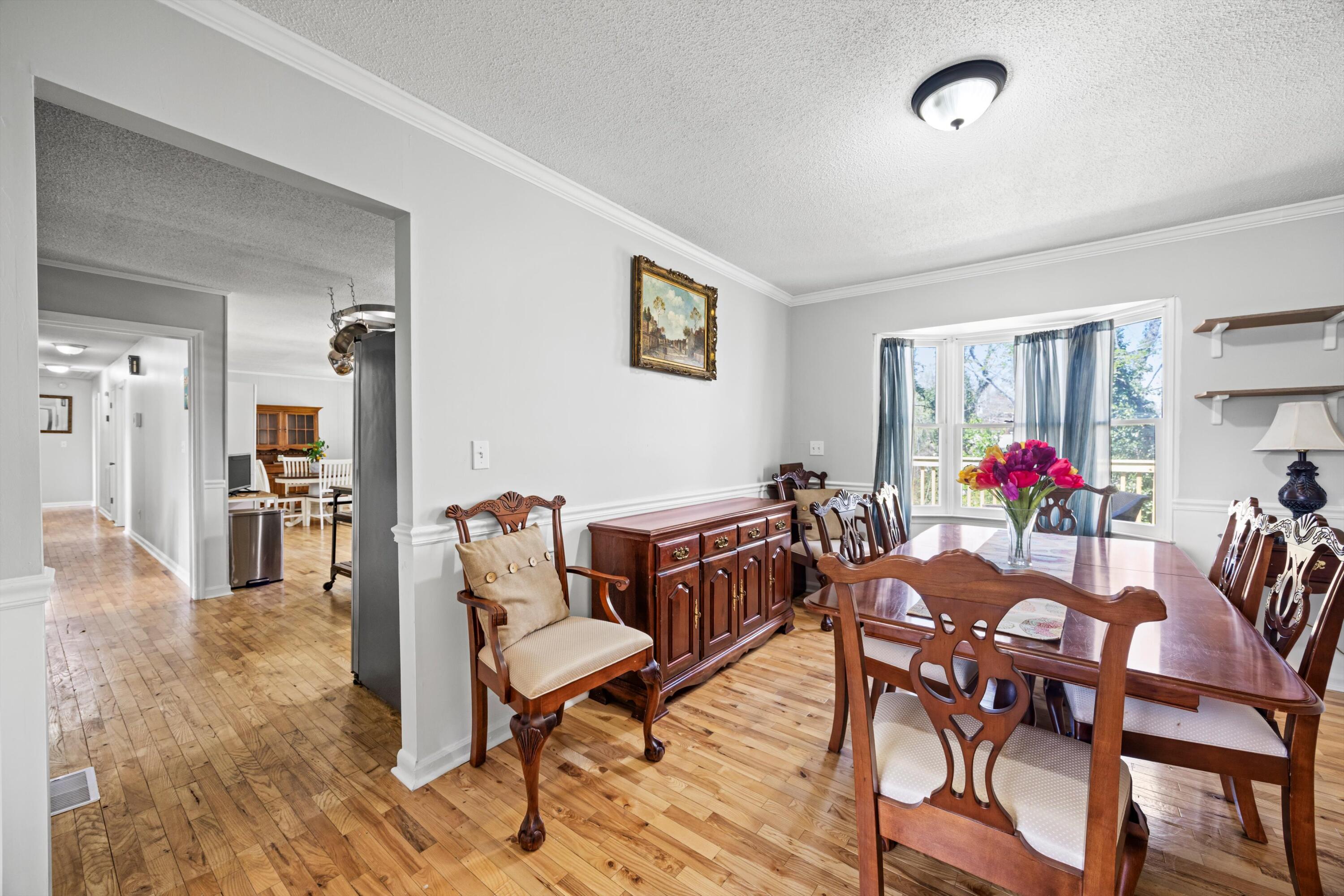 483 King Crest Lane