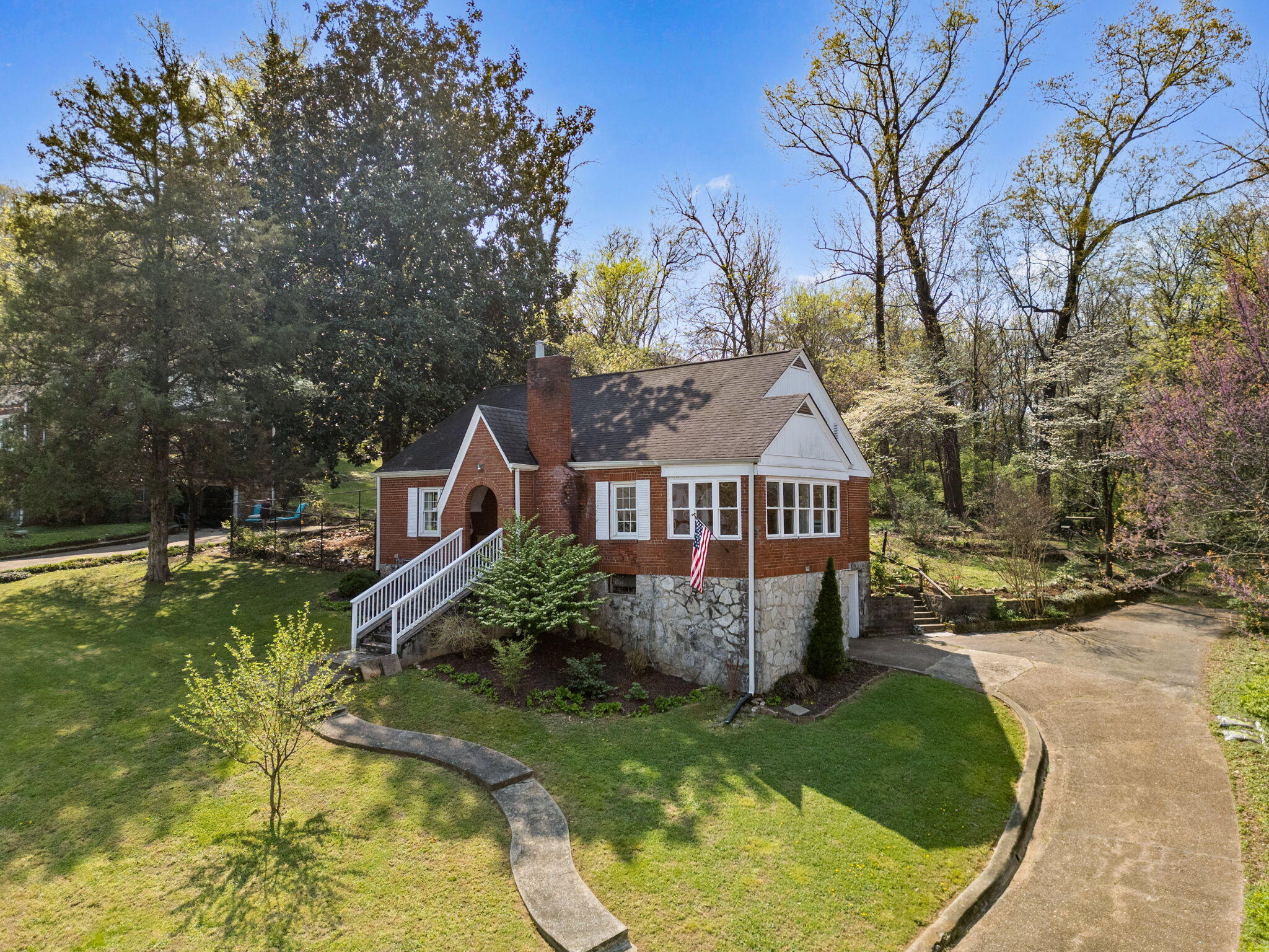 204 Forsythe Street