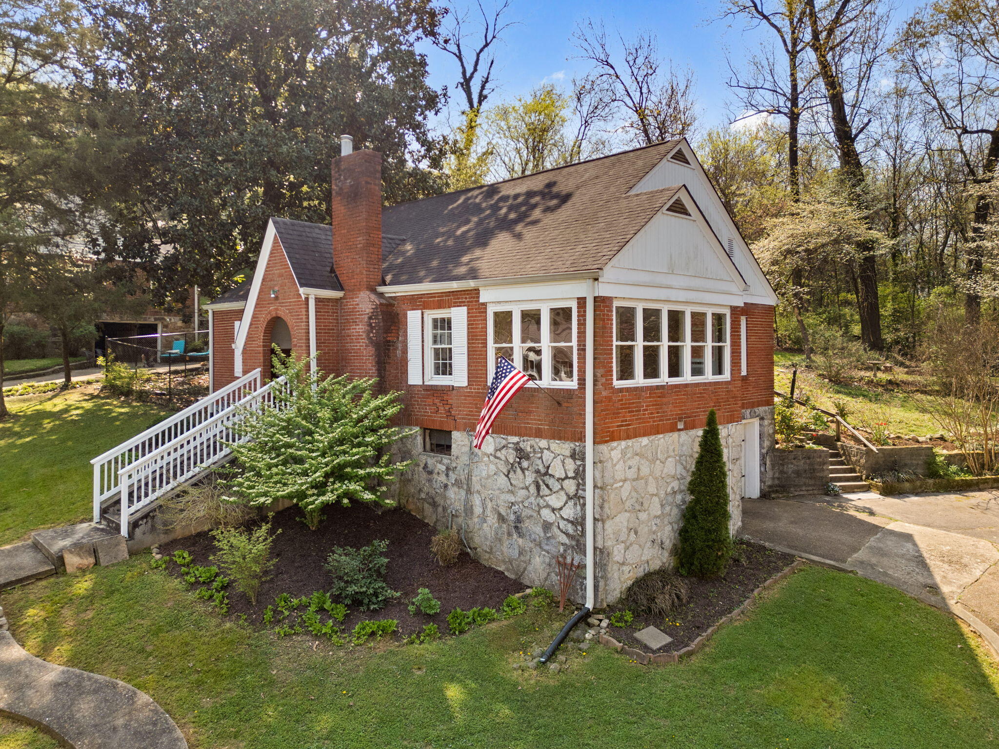 204 Forsythe Street