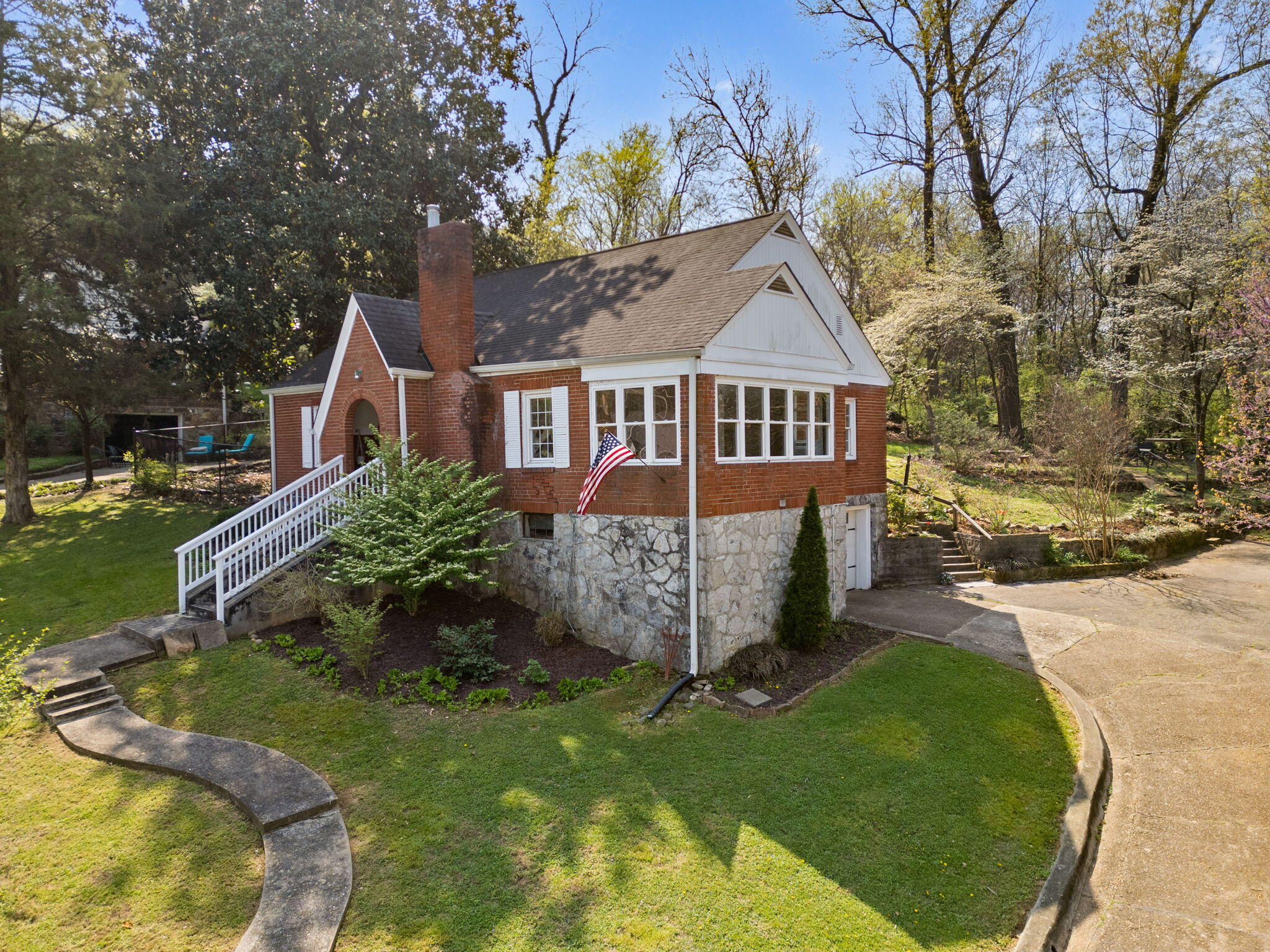 204 Forsythe Street