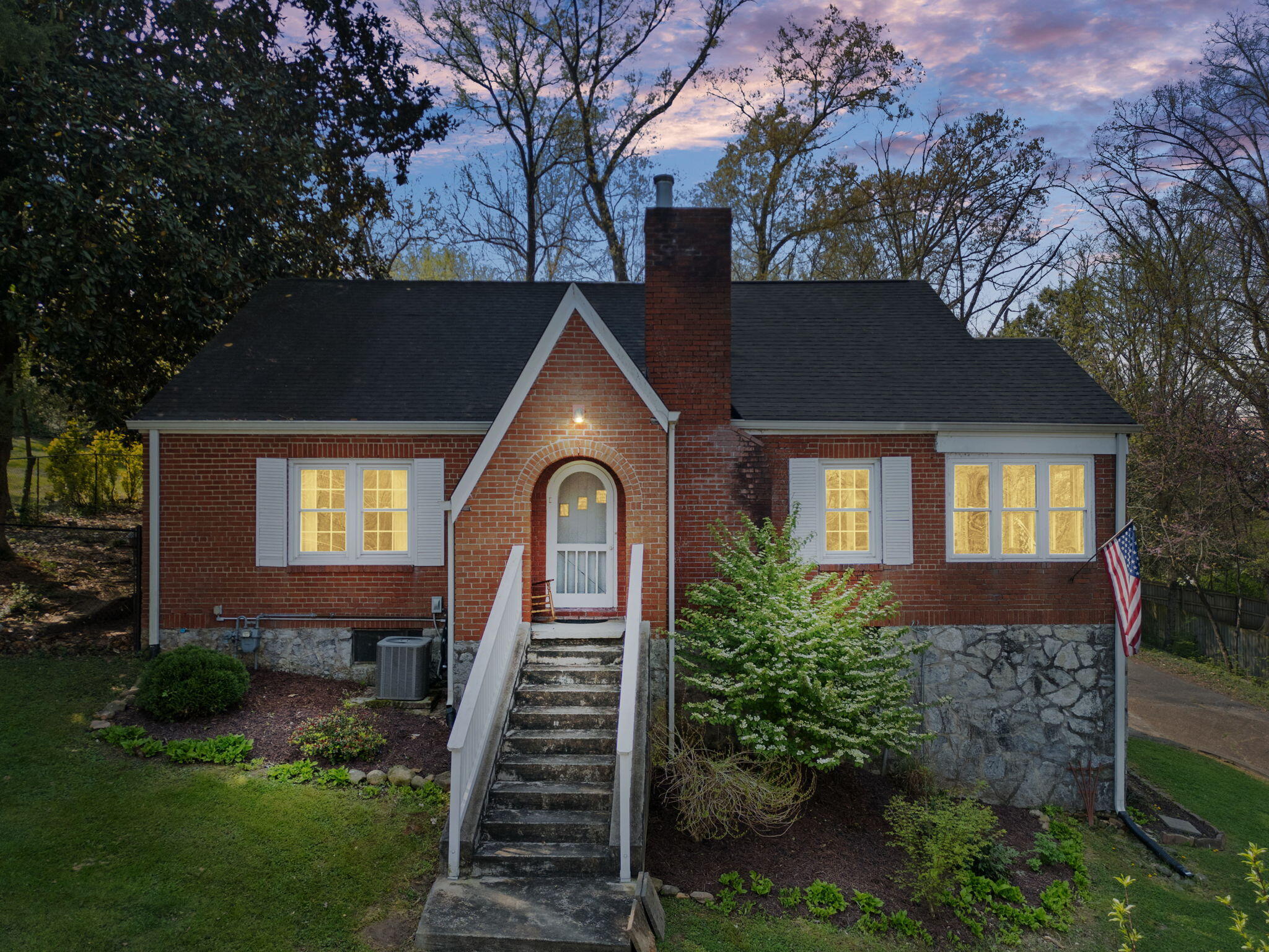 204 Forsythe Street
