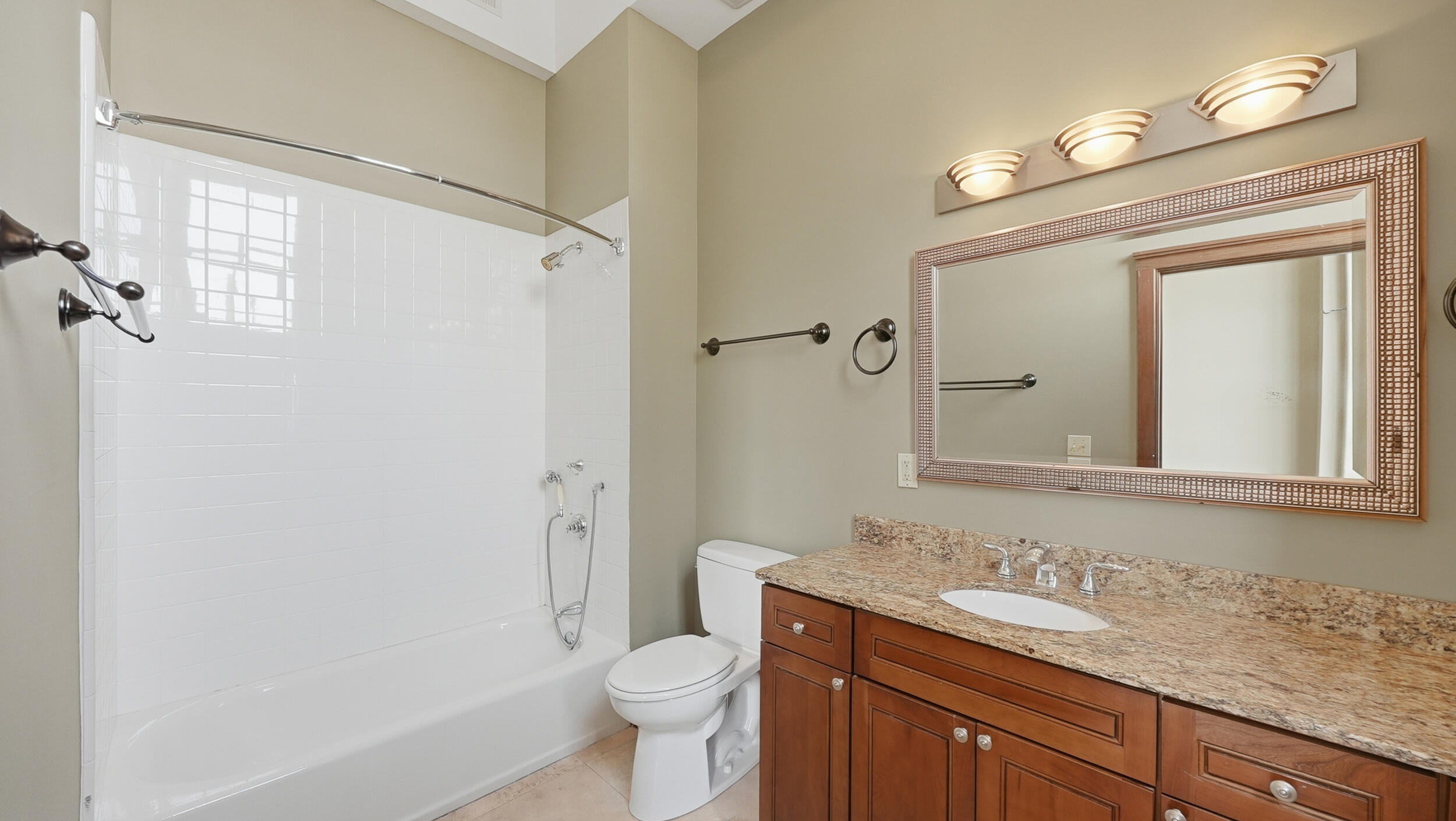 1000 E Martin Luther King Boulevard, 203