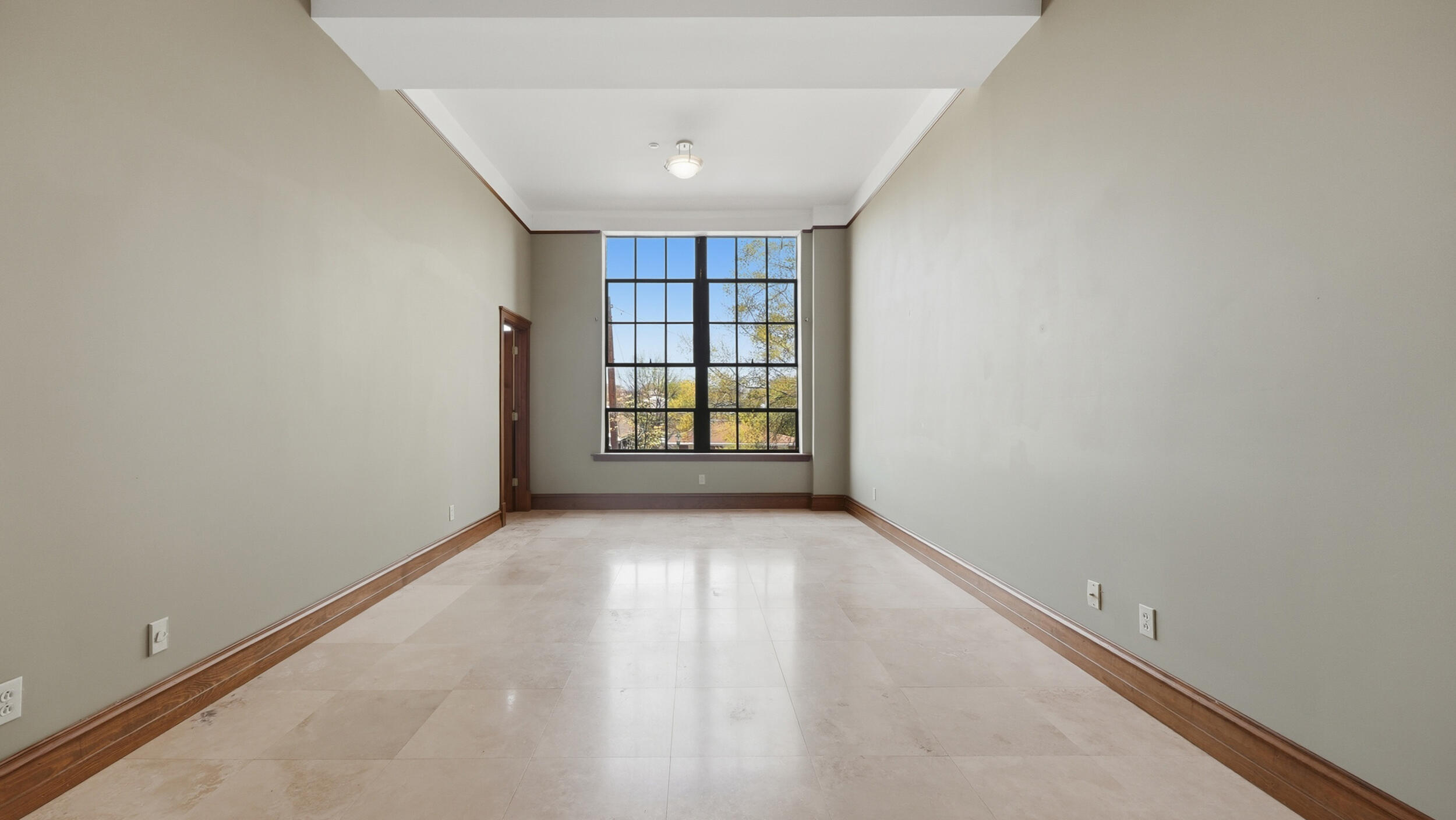 1000 E Martin Luther King Boulevard, 203