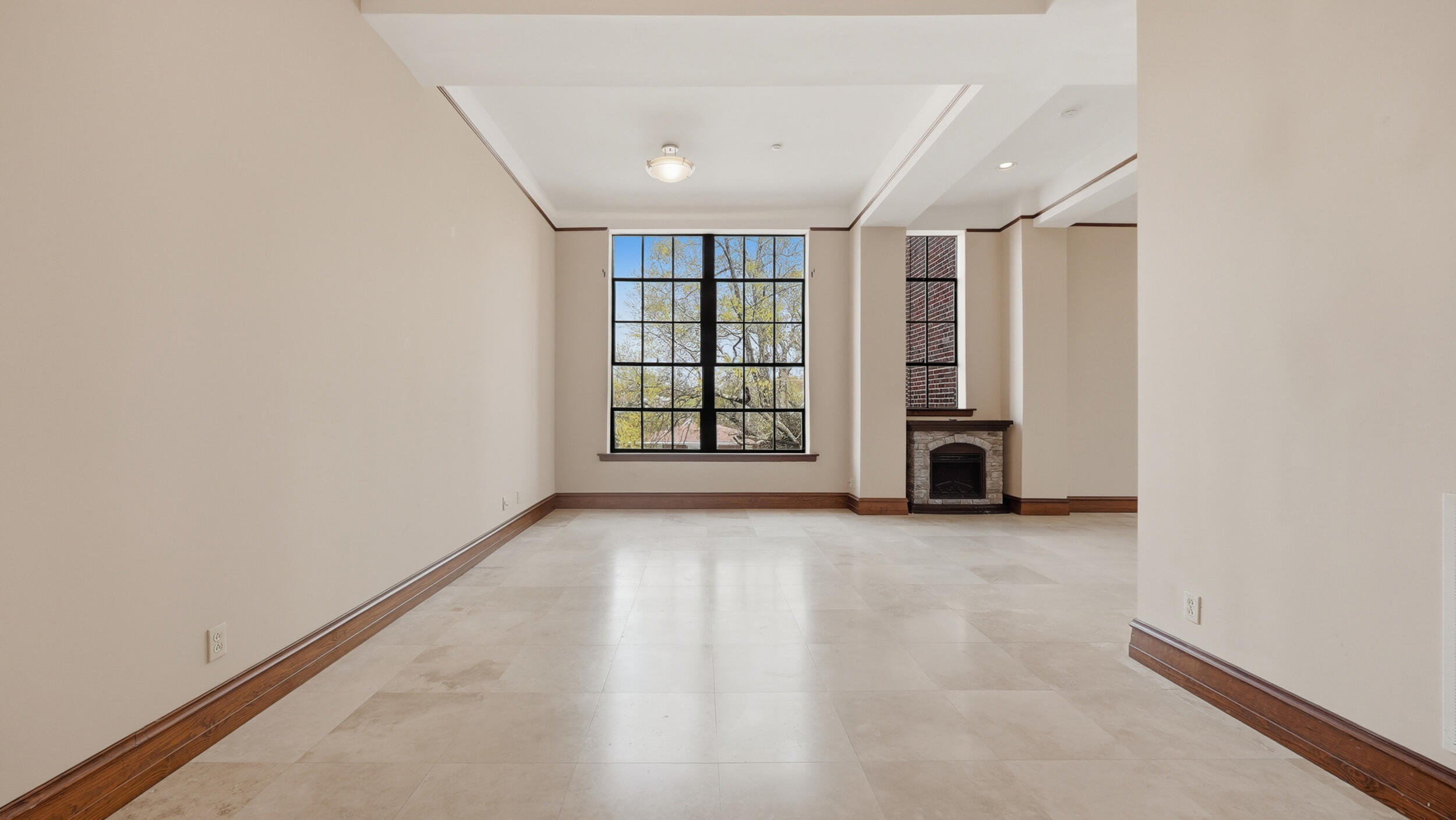 1000 E Martin Luther King Boulevard, 203