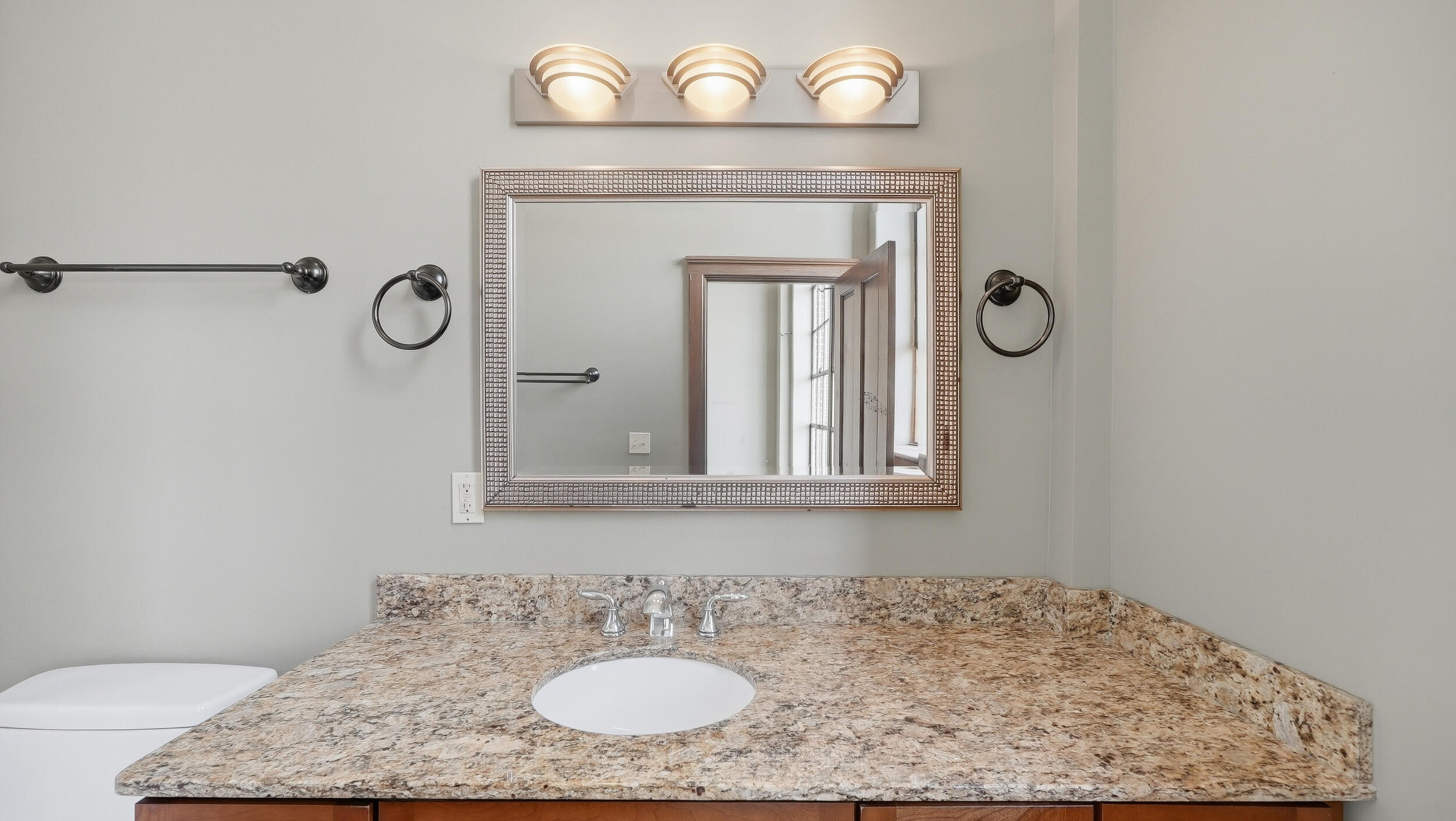 1000 E Martin Luther King Boulevard, 203