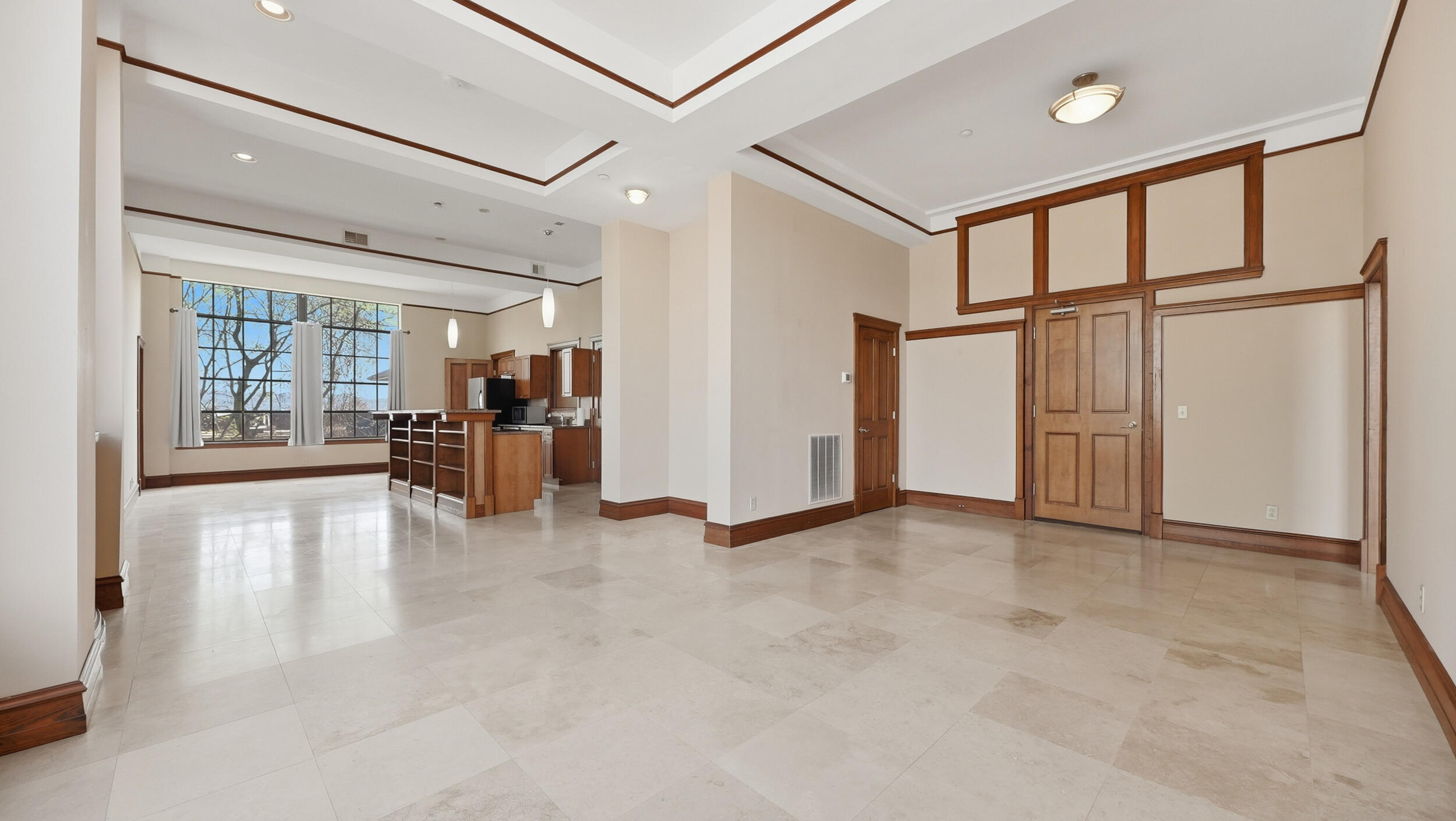 1000 E Martin Luther King Boulevard, 203