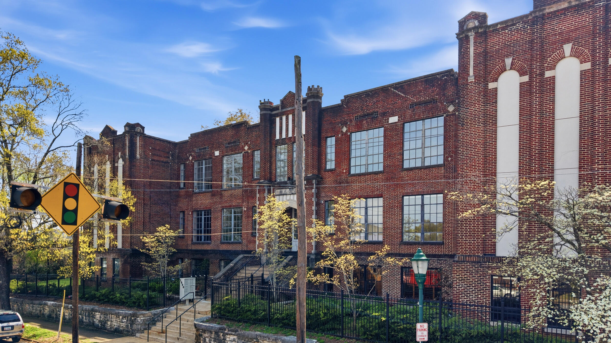 1000 E Martin Luther King Boulevard, 203