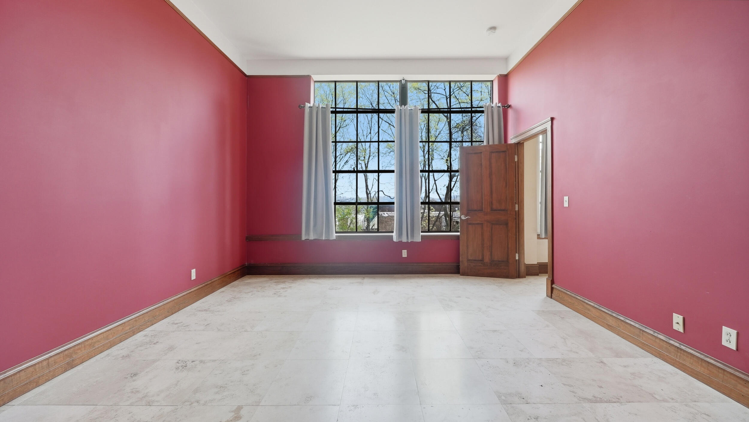 1000 E Martin Luther King Boulevard, 203