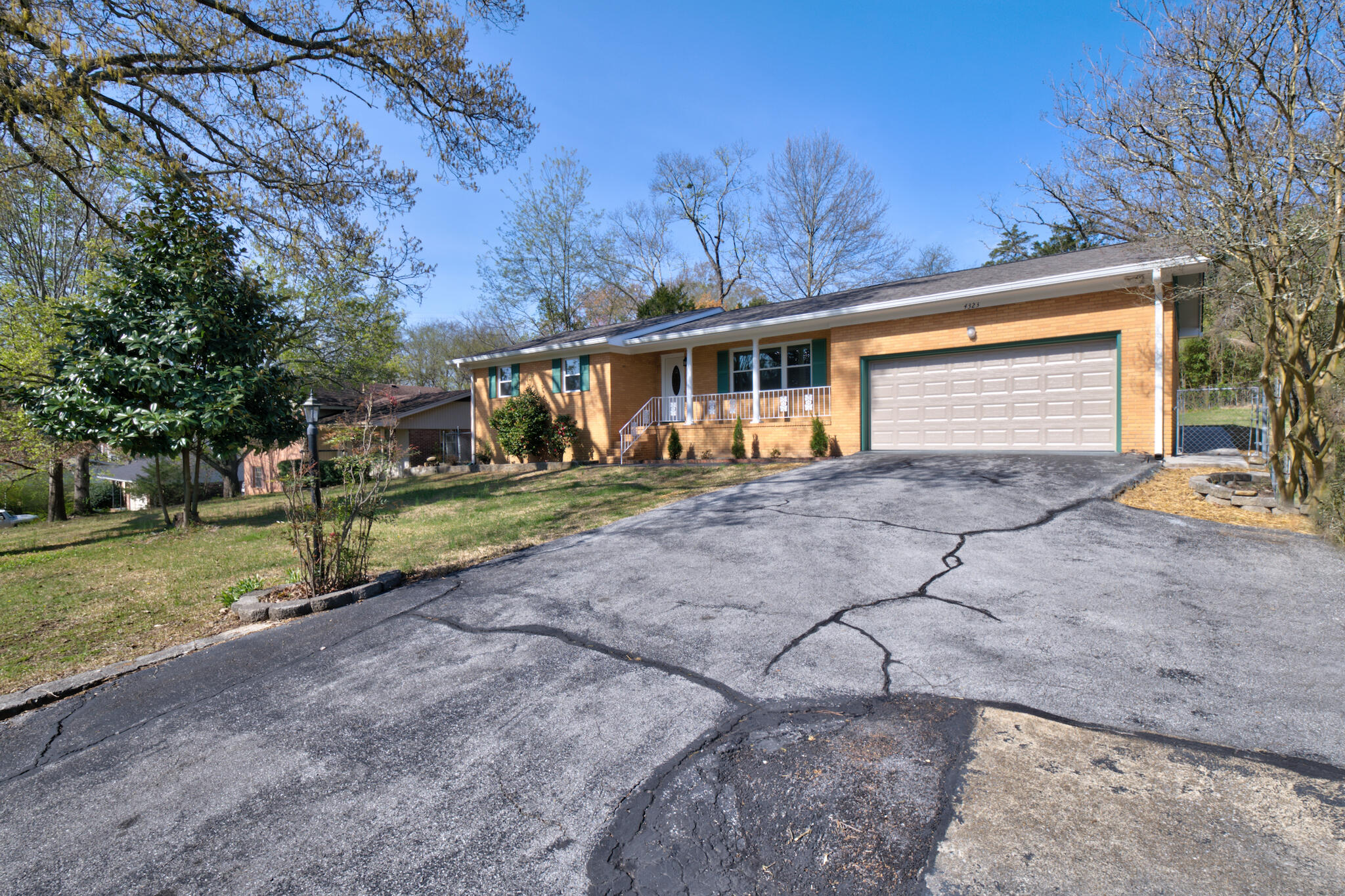 4323 Norcross Road