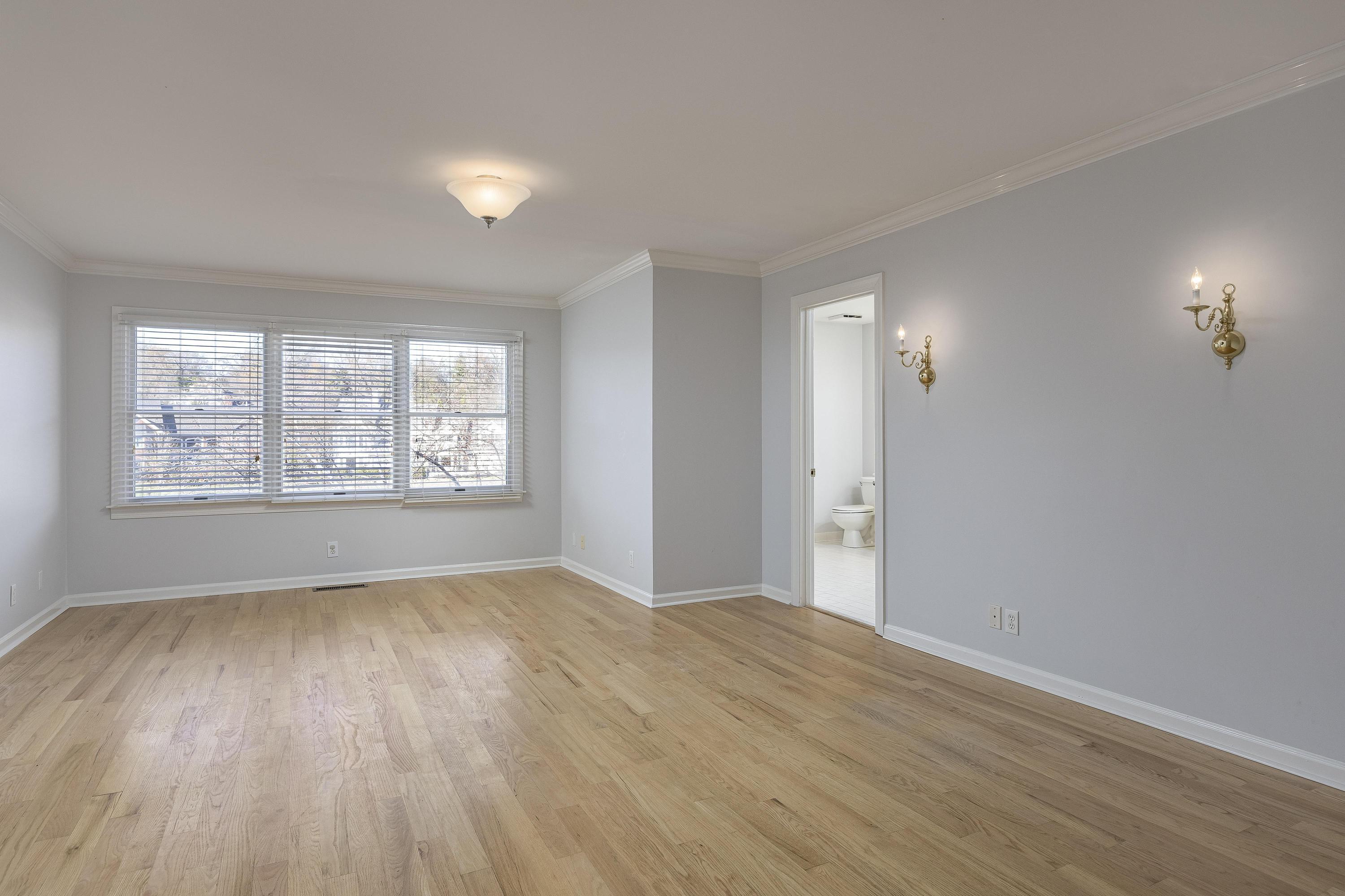 1006 Southbridge Lane