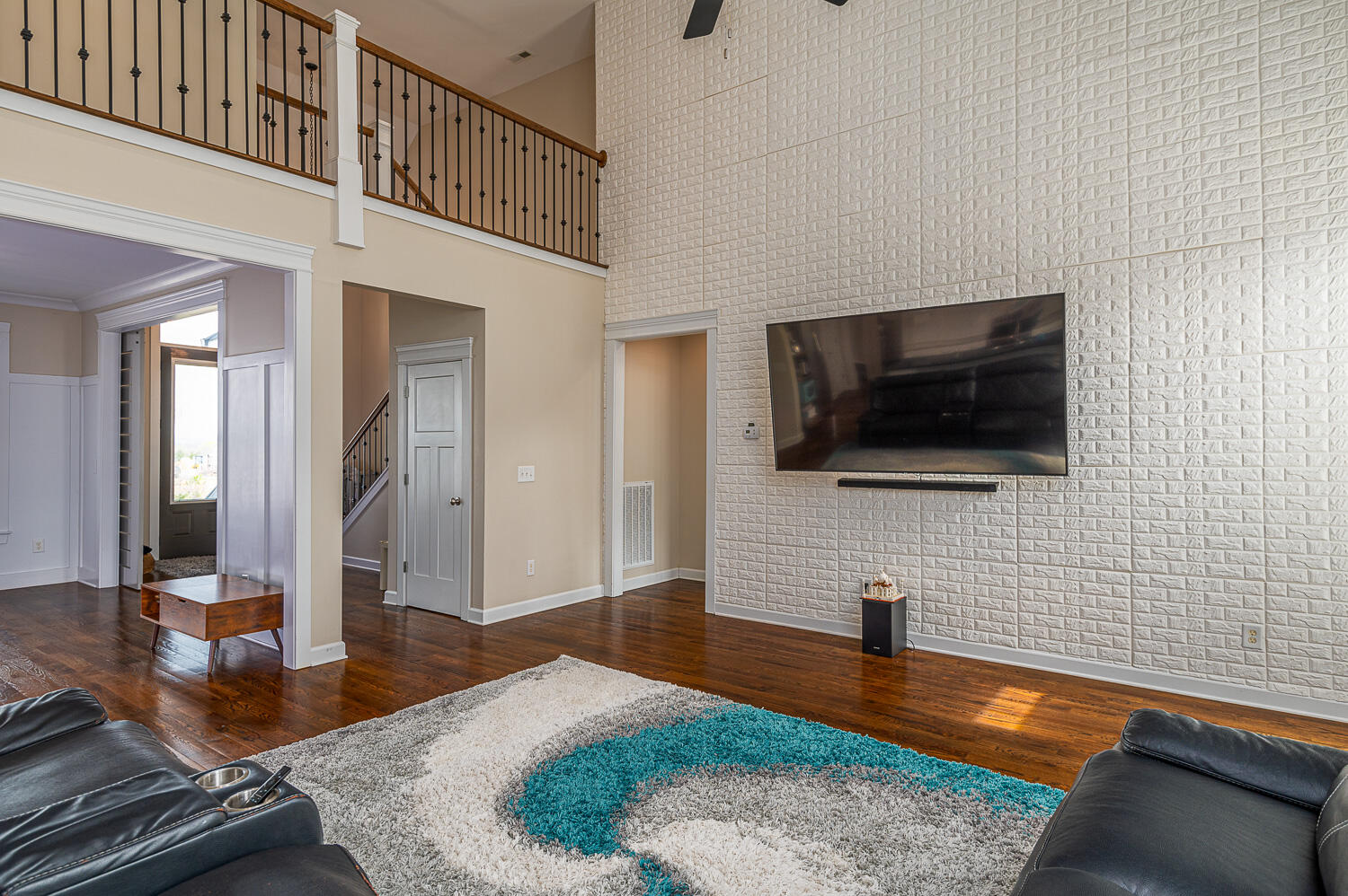 7724 Peppertree Drive