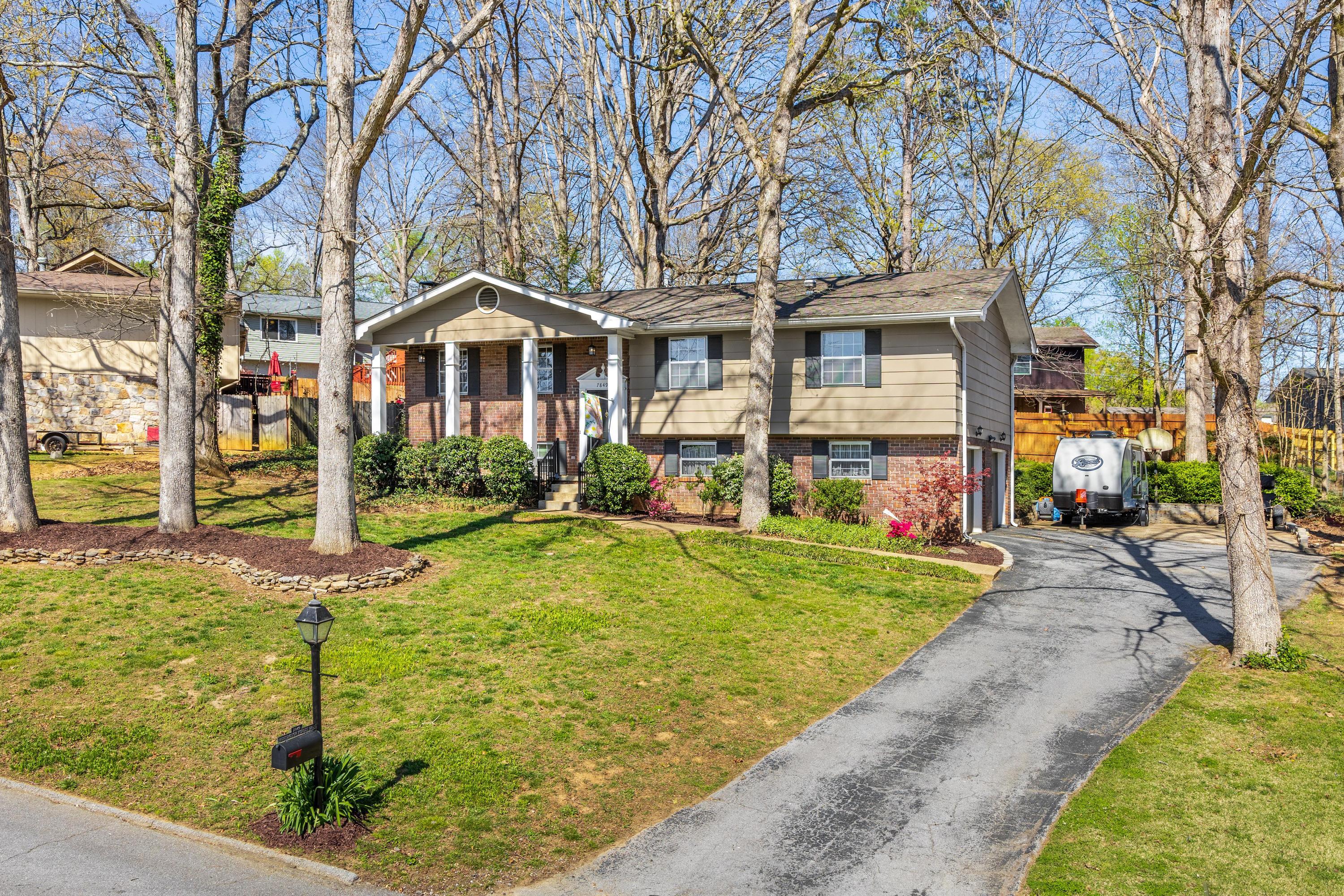 7849 Huntington Forest Drive
