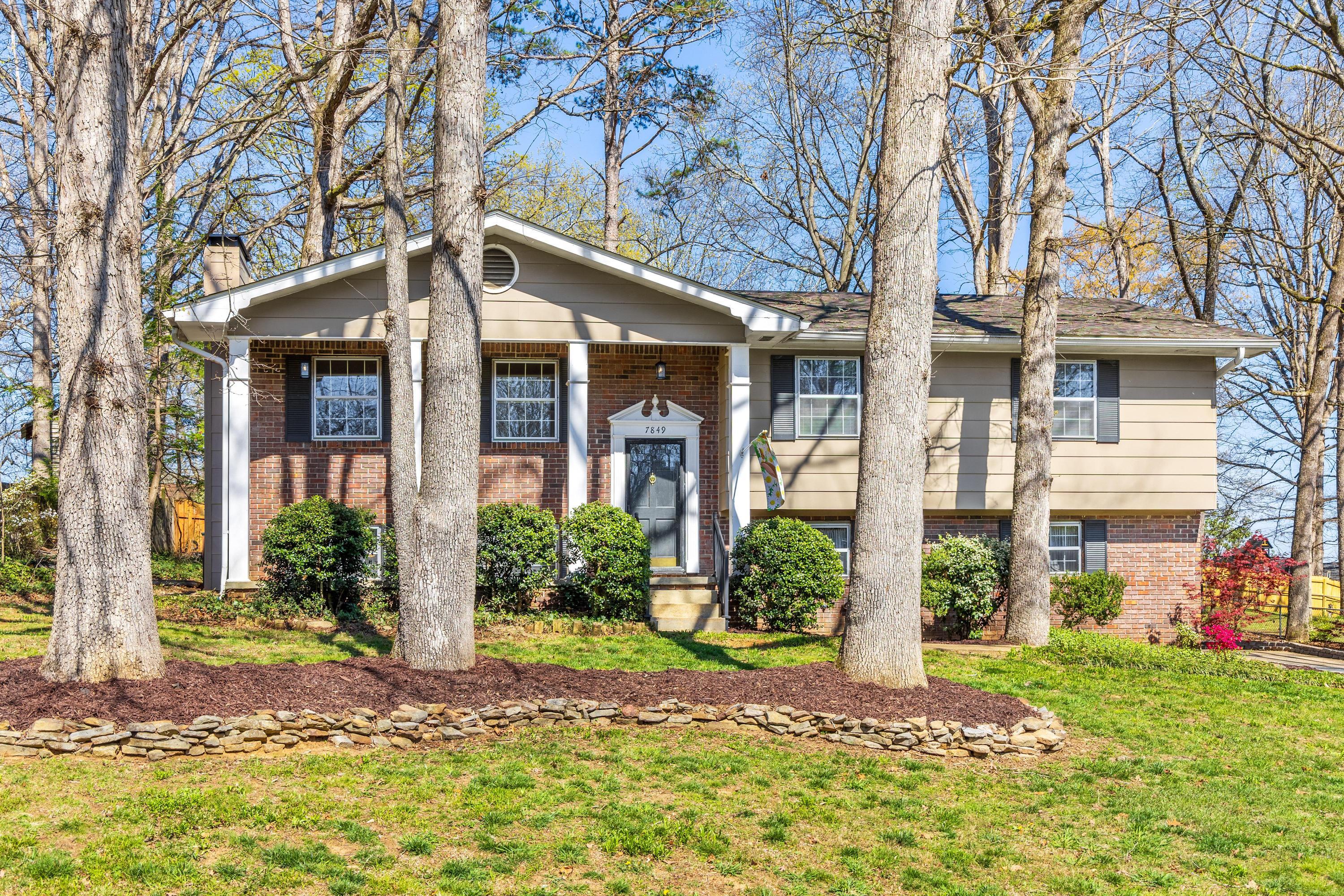7849 Huntington Forest Drive