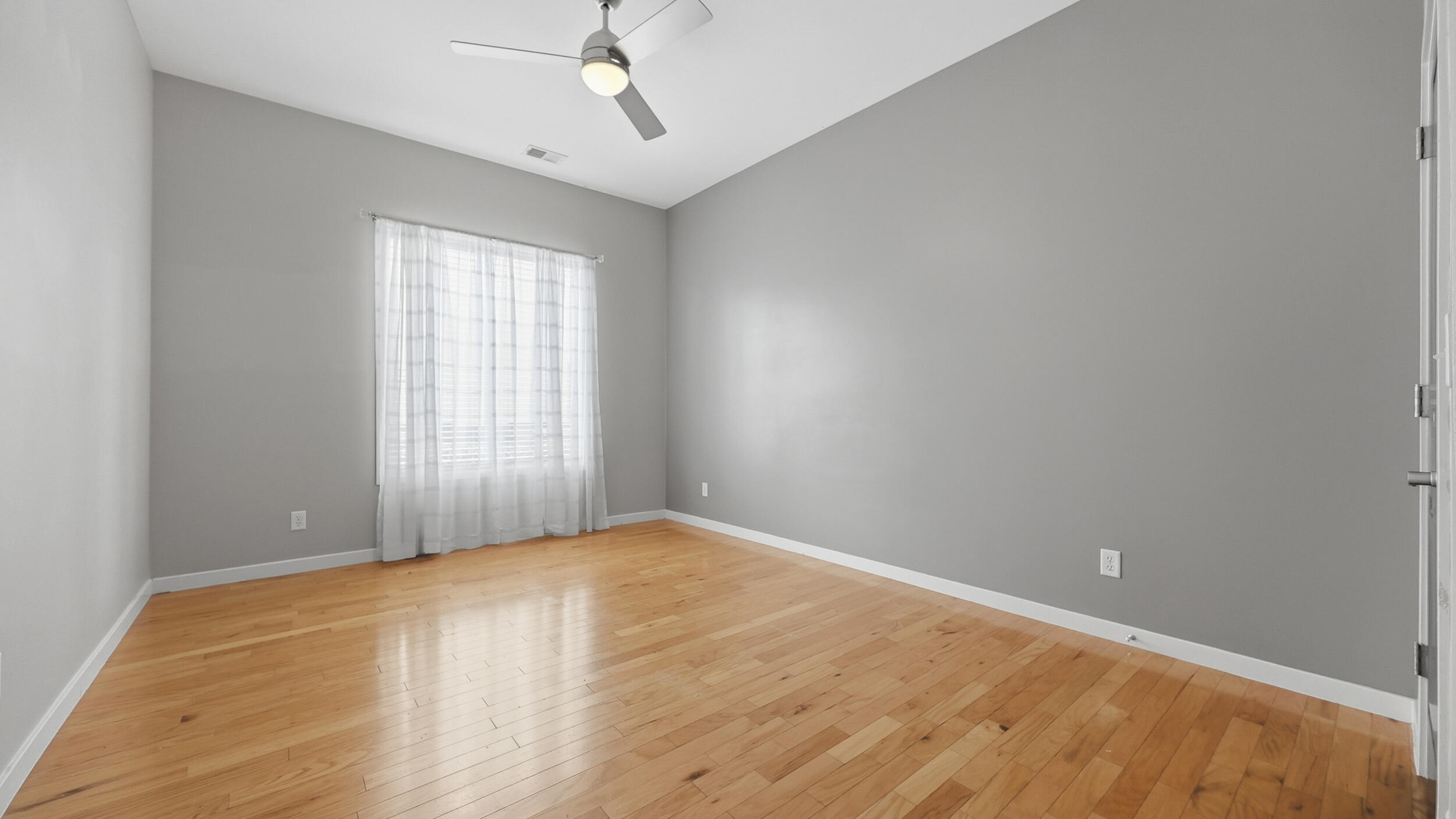 863 Flynn Street, 104