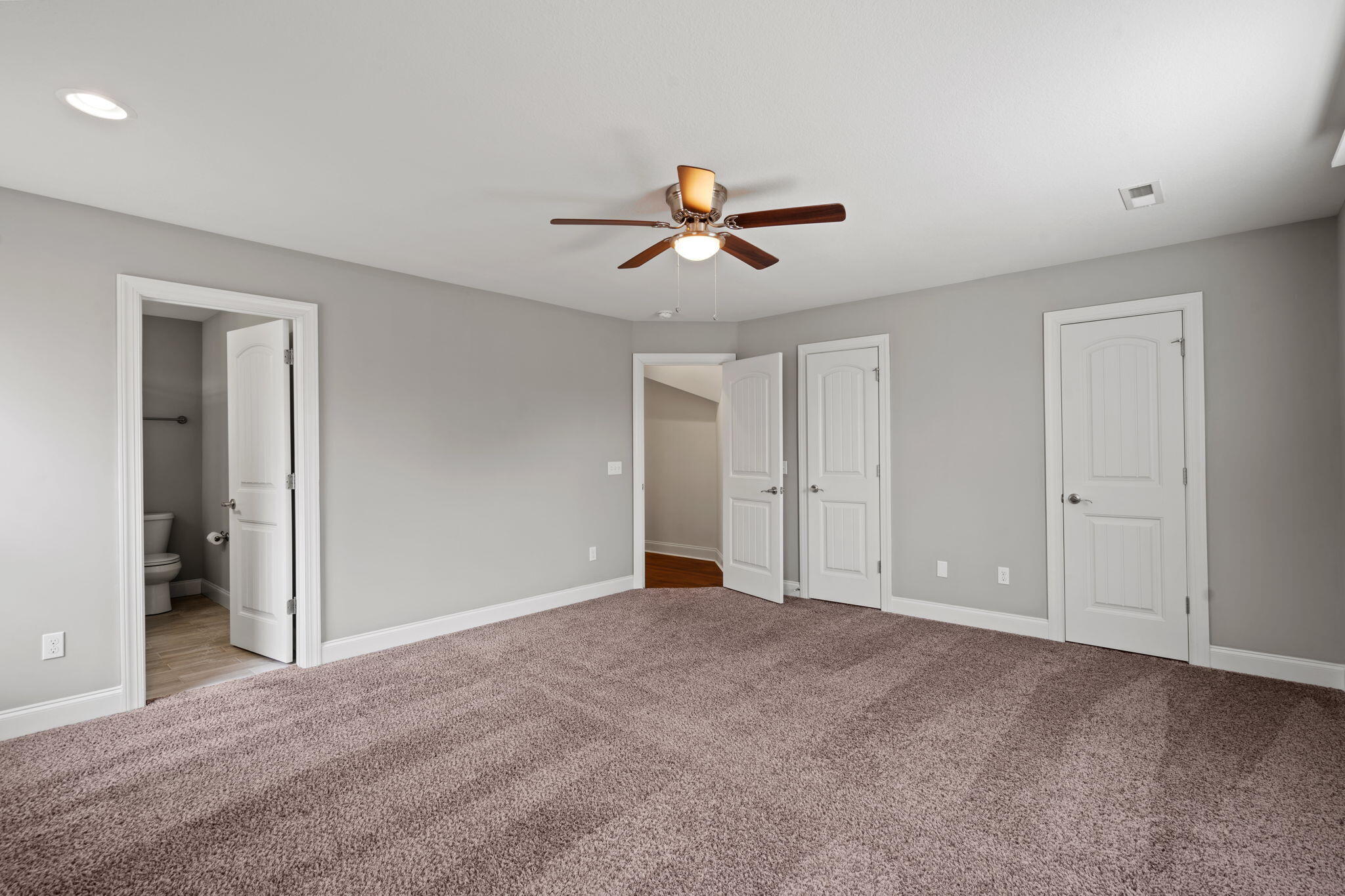 8229 Pierpoint Drive