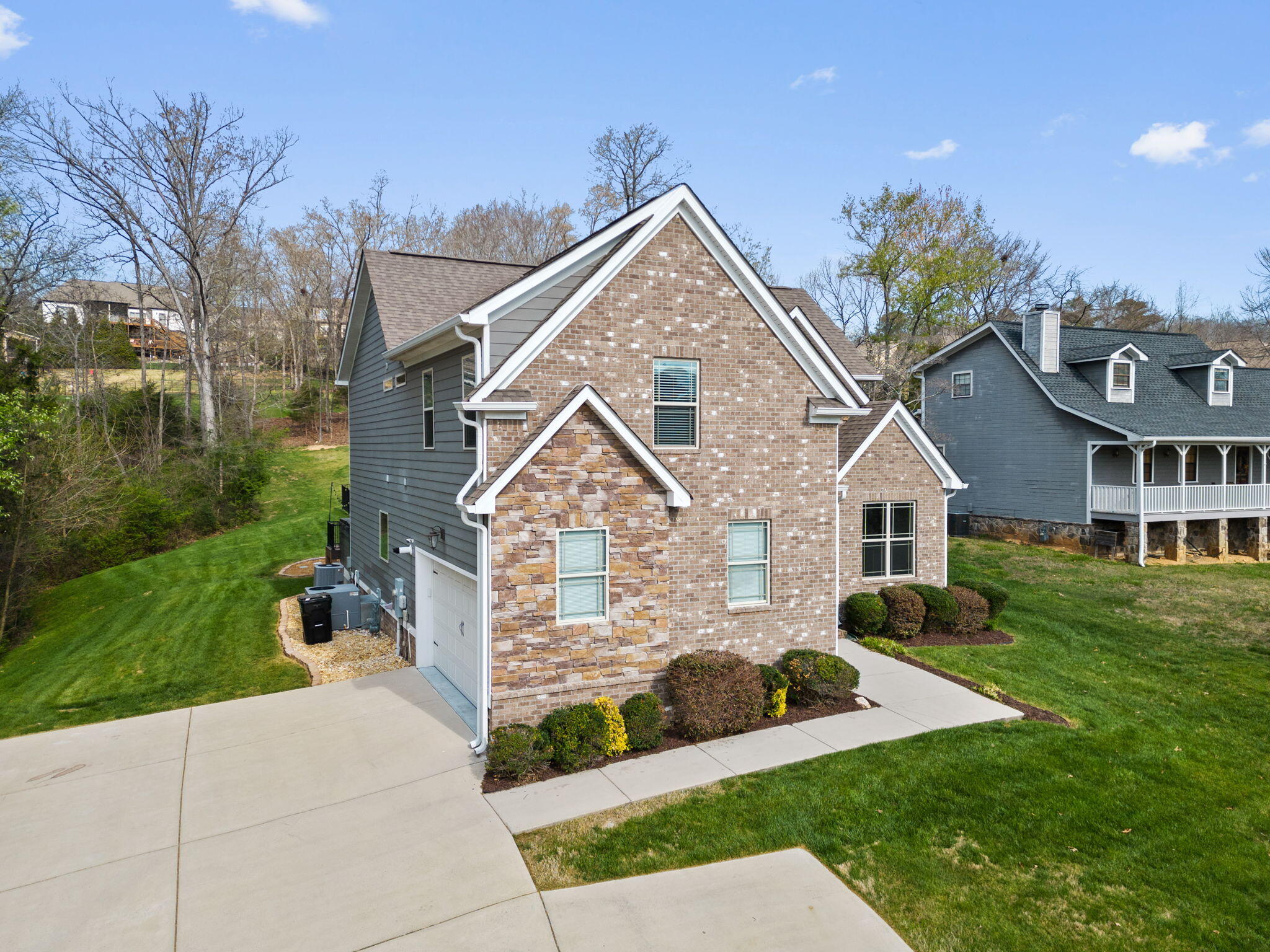 8229 Pierpoint Drive