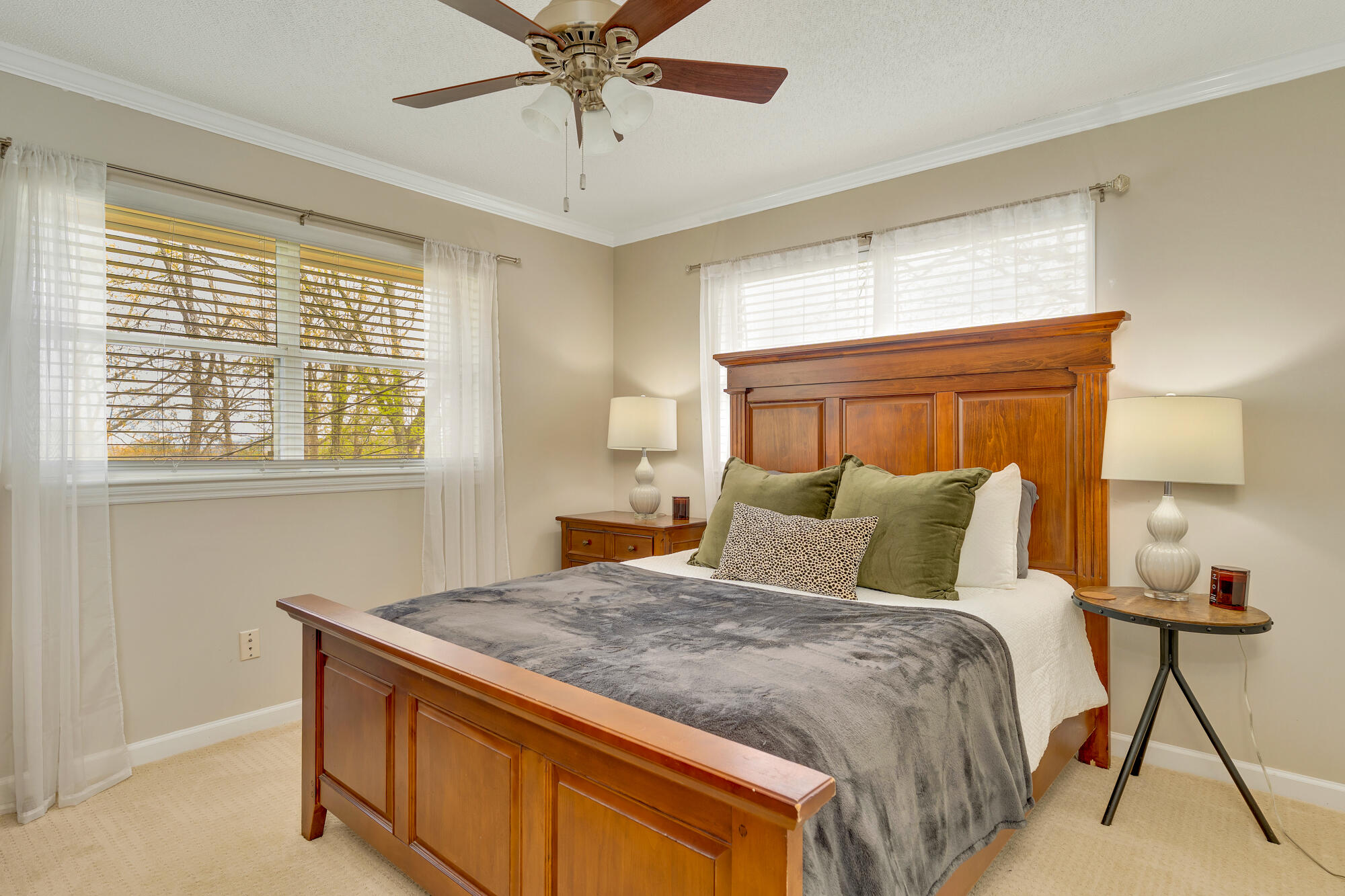 1325 Highland Road