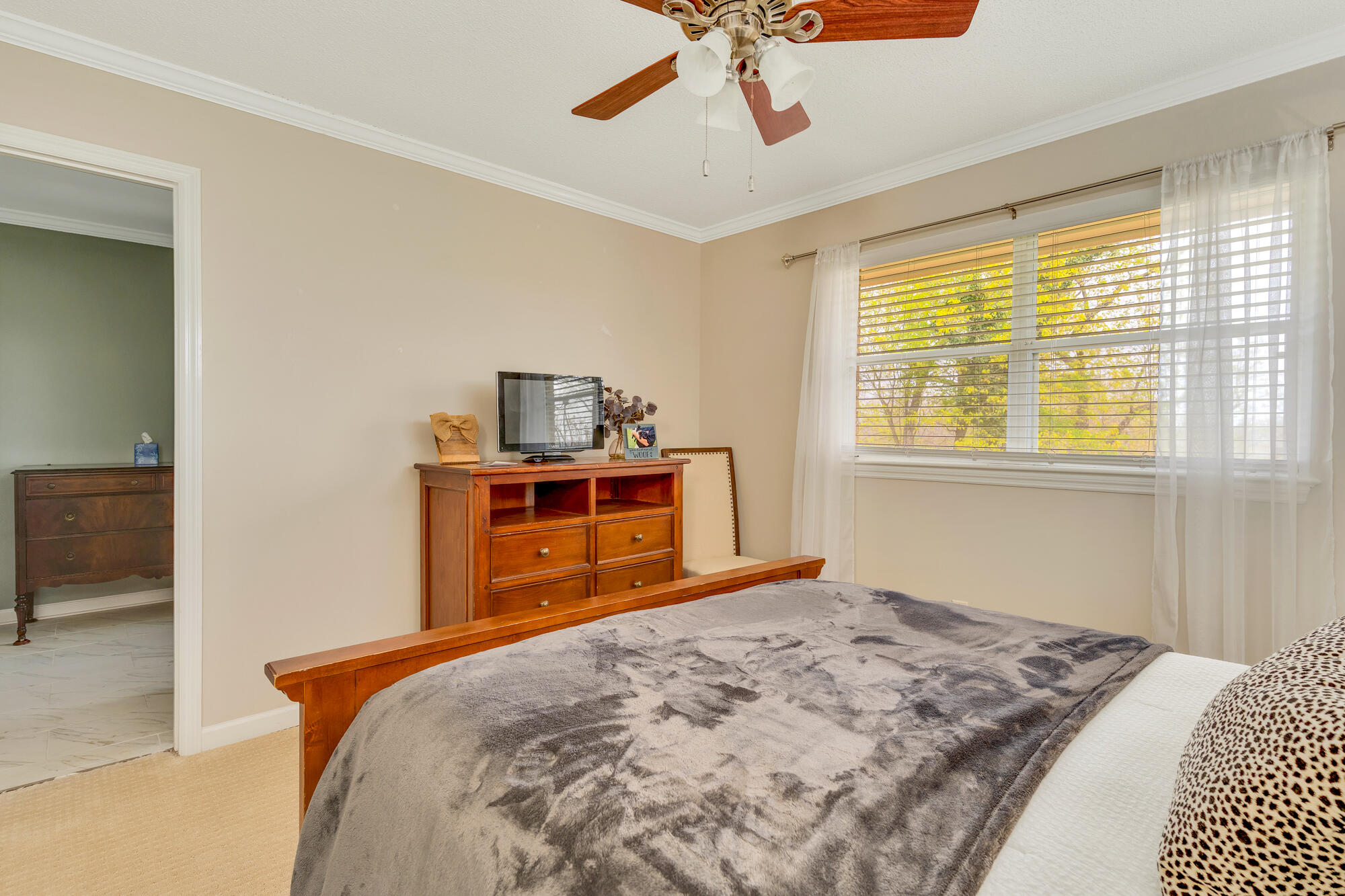 1325 Highland Road