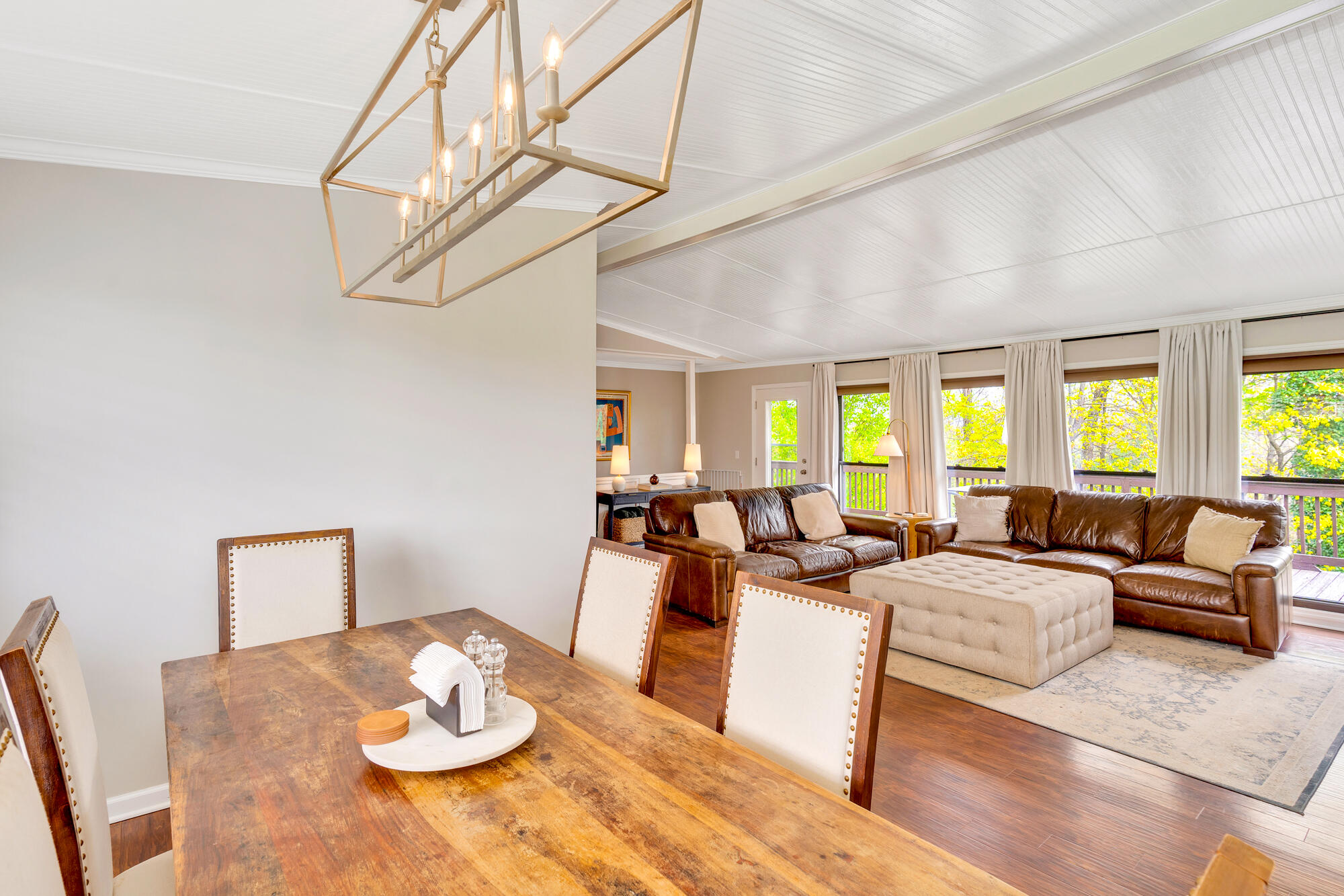 1325 Highland Road