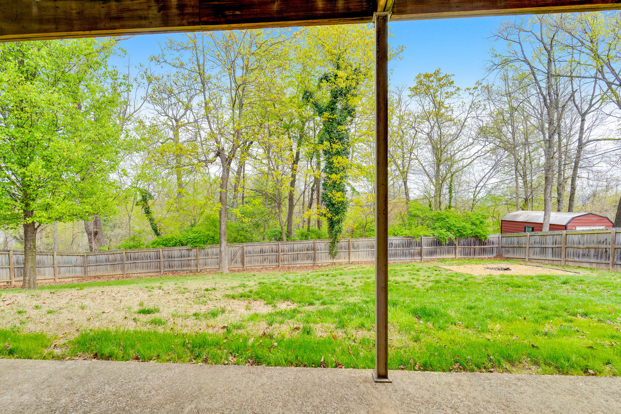 1325 Highland Road