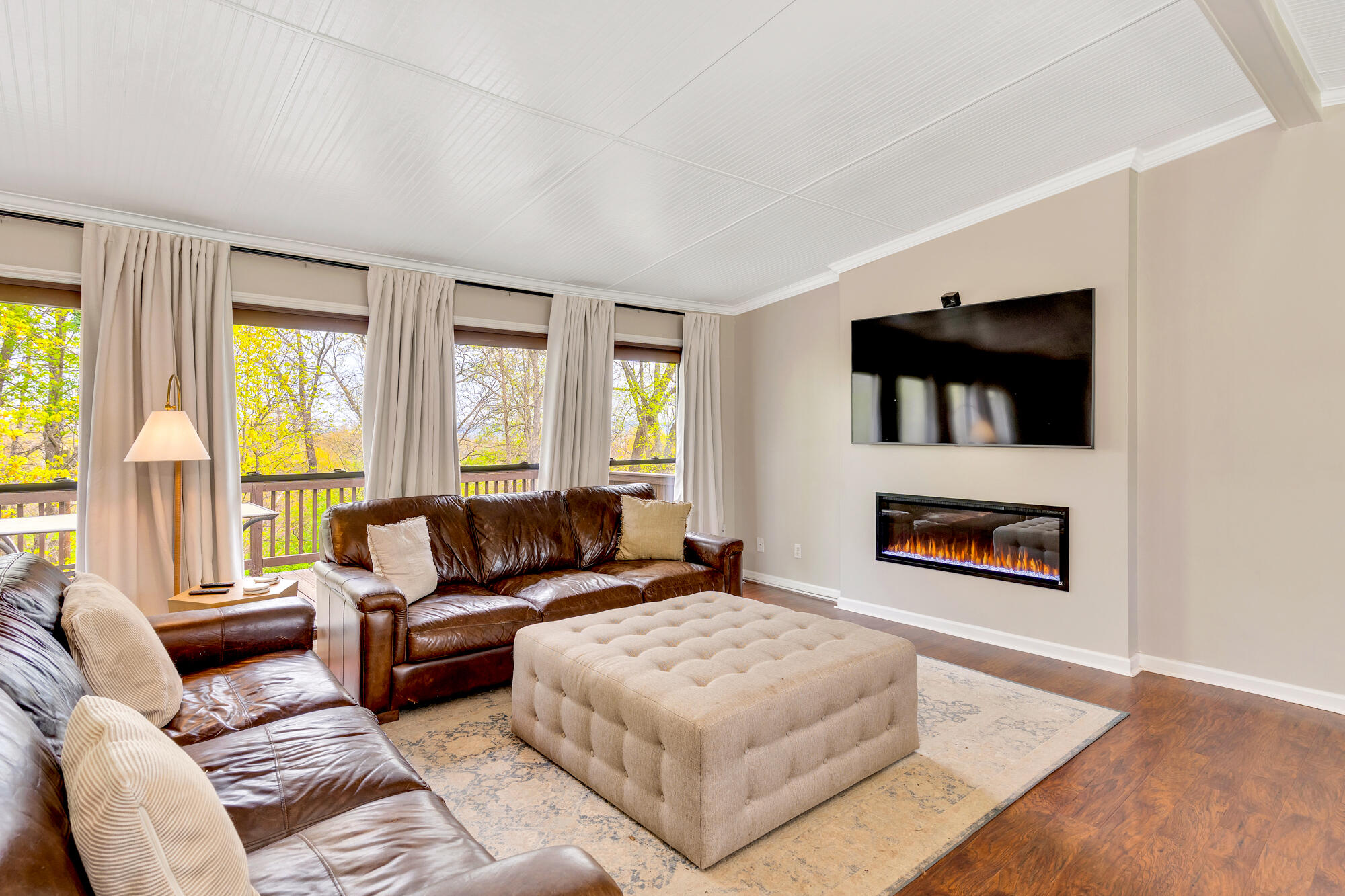 1325 Highland Road