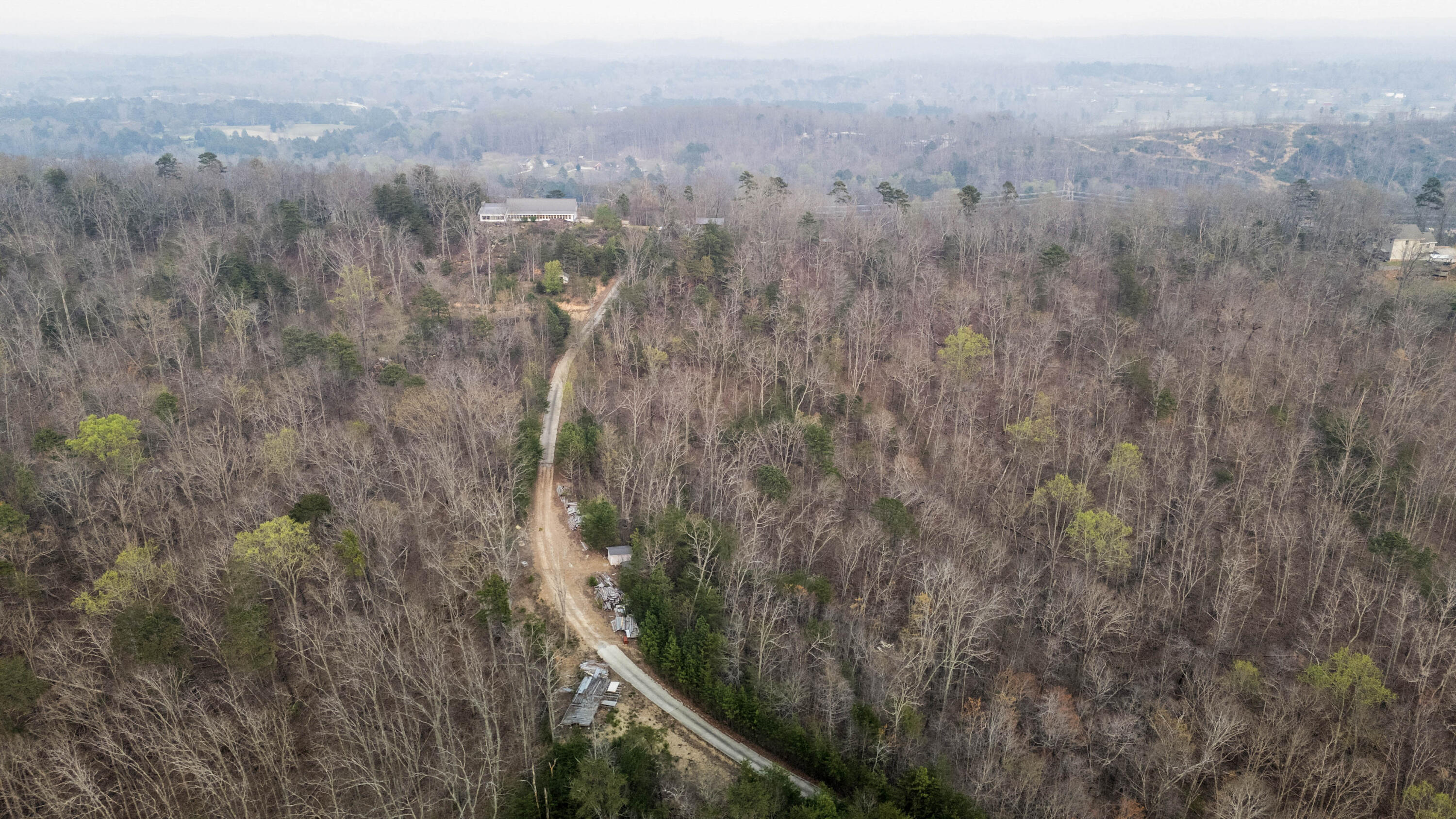 7174 White Oak Valley Road, McDonald