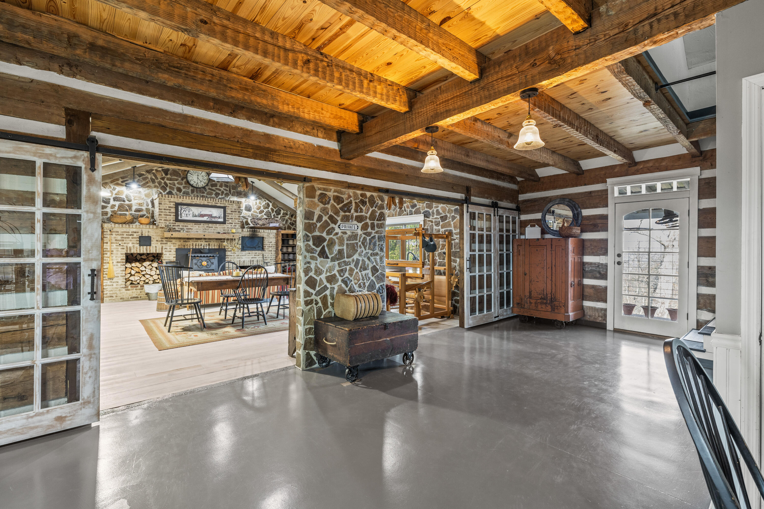 7174 White Oak Valley Road, McDonald