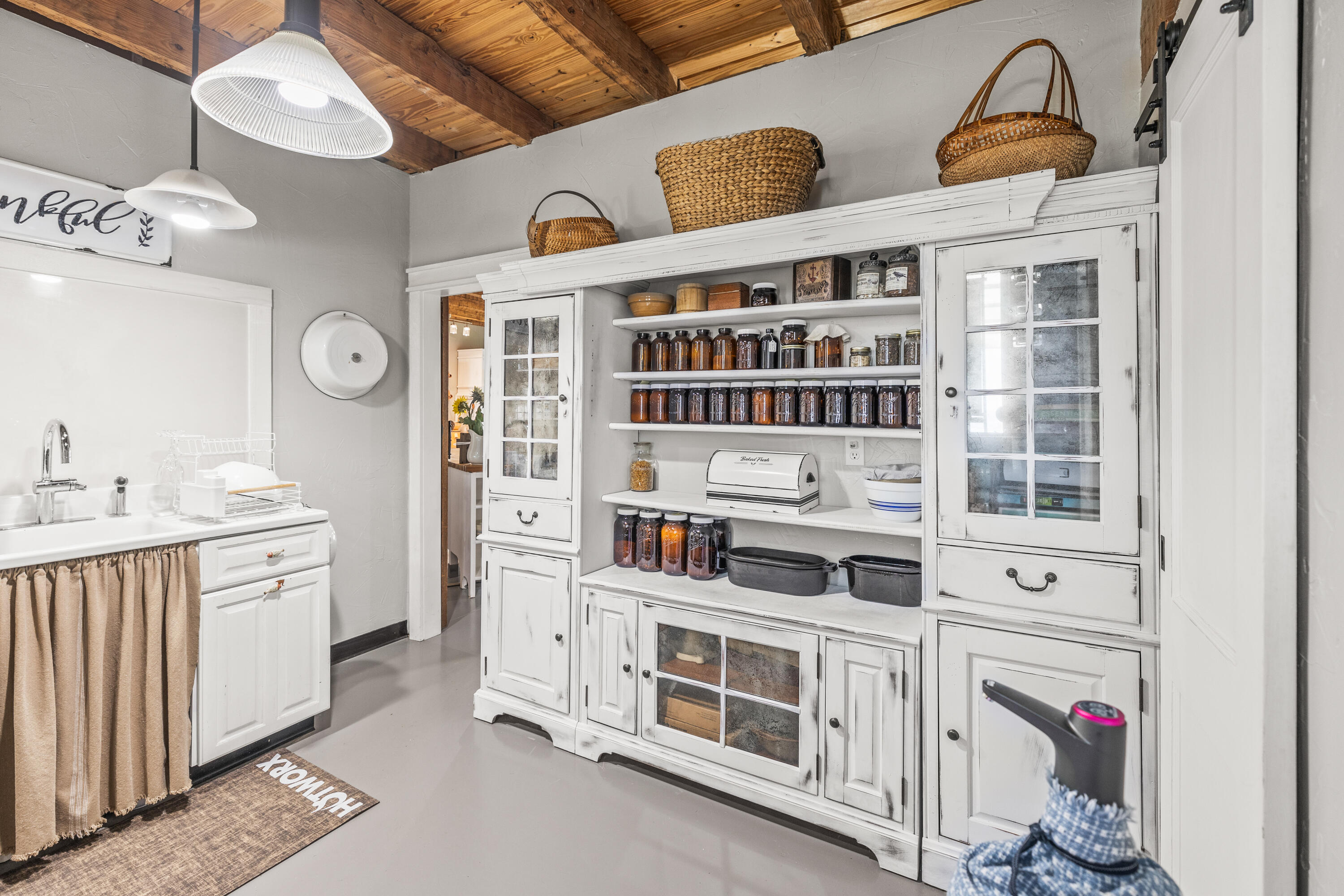 7174 White Oak Valley Road, McDonald