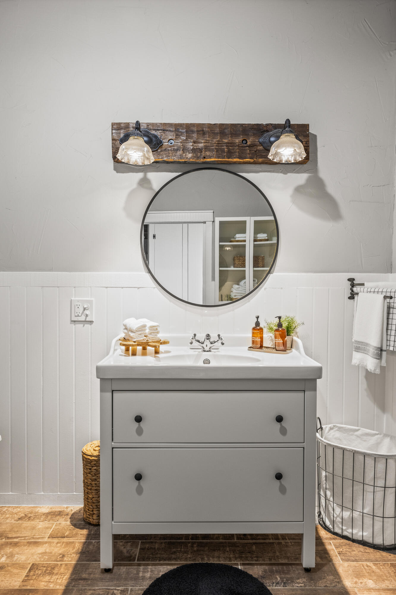 7174 White Oak Valley Road, McDonald