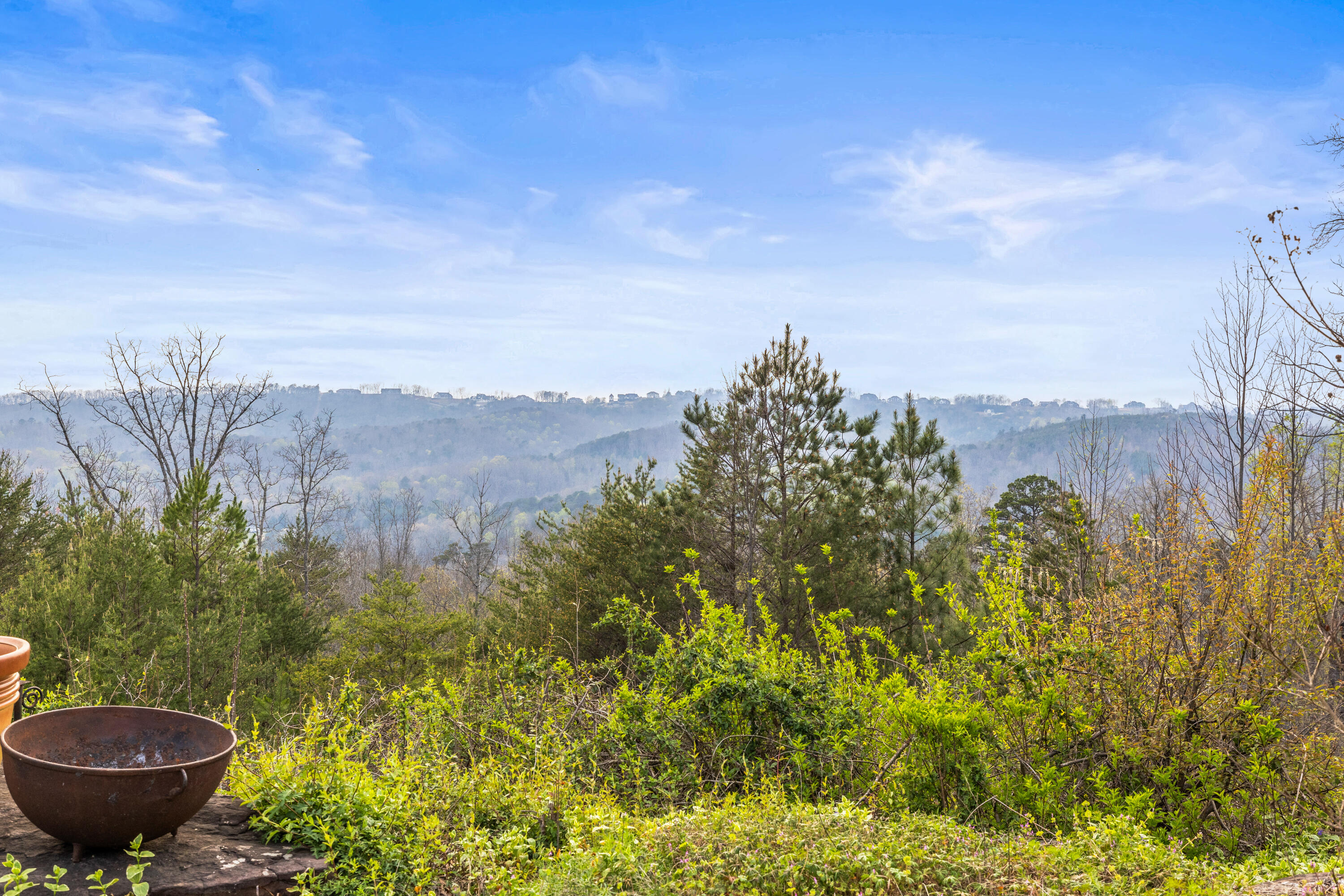 7174 White Oak Valley Road, McDonald