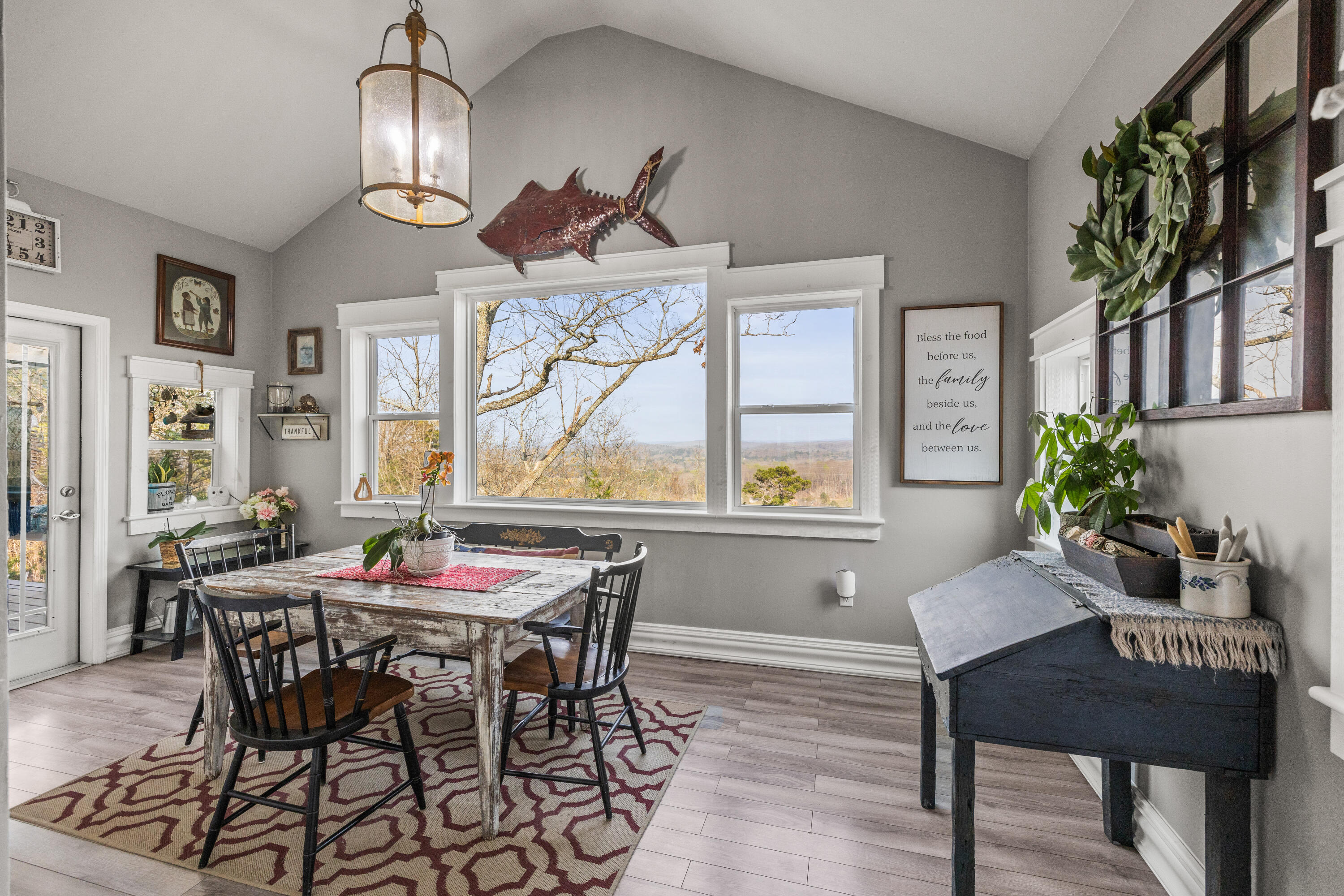 7174 White Oak Valley Road, McDonald