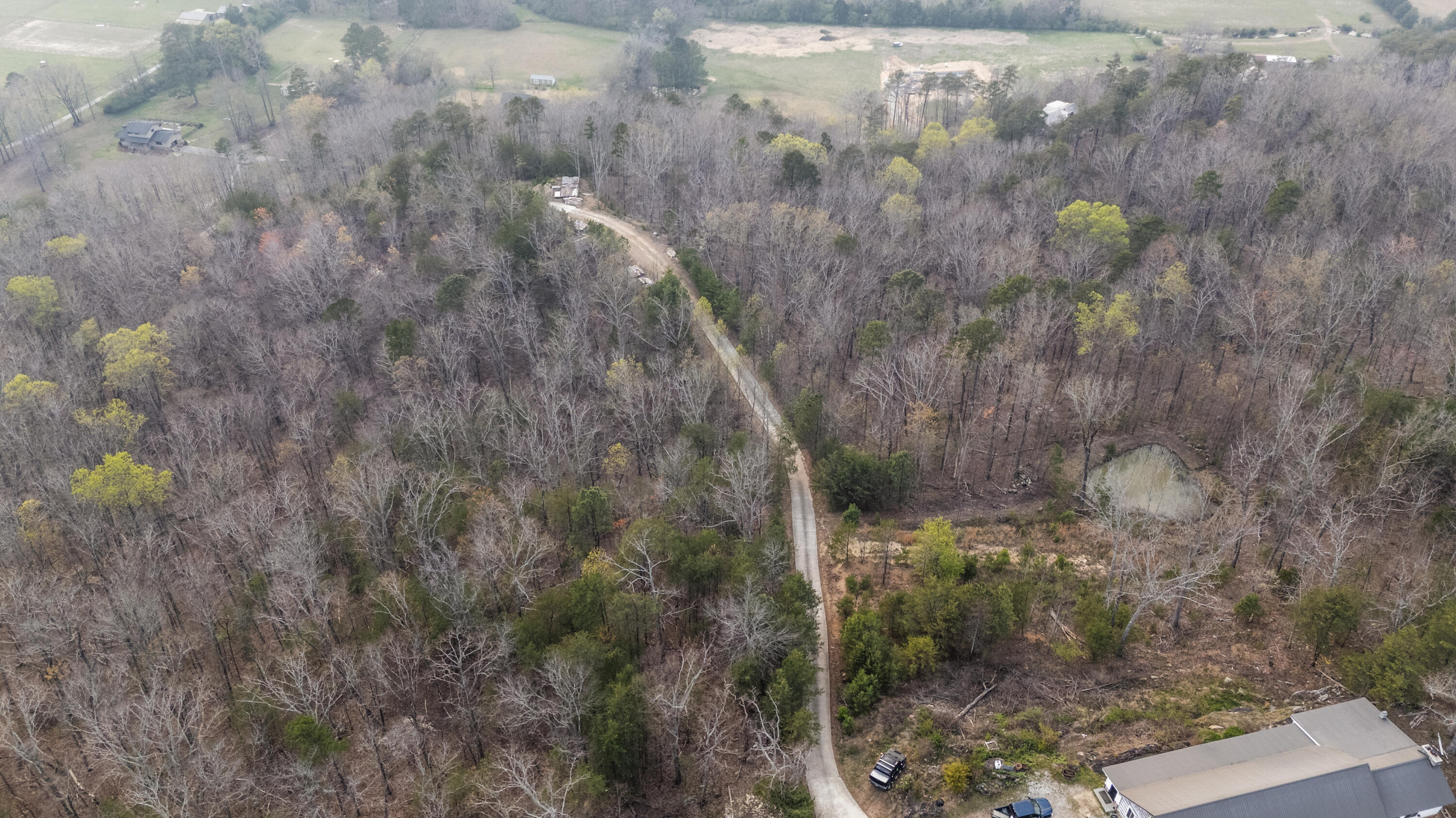 7174 White Oak Valley Road, McDonald