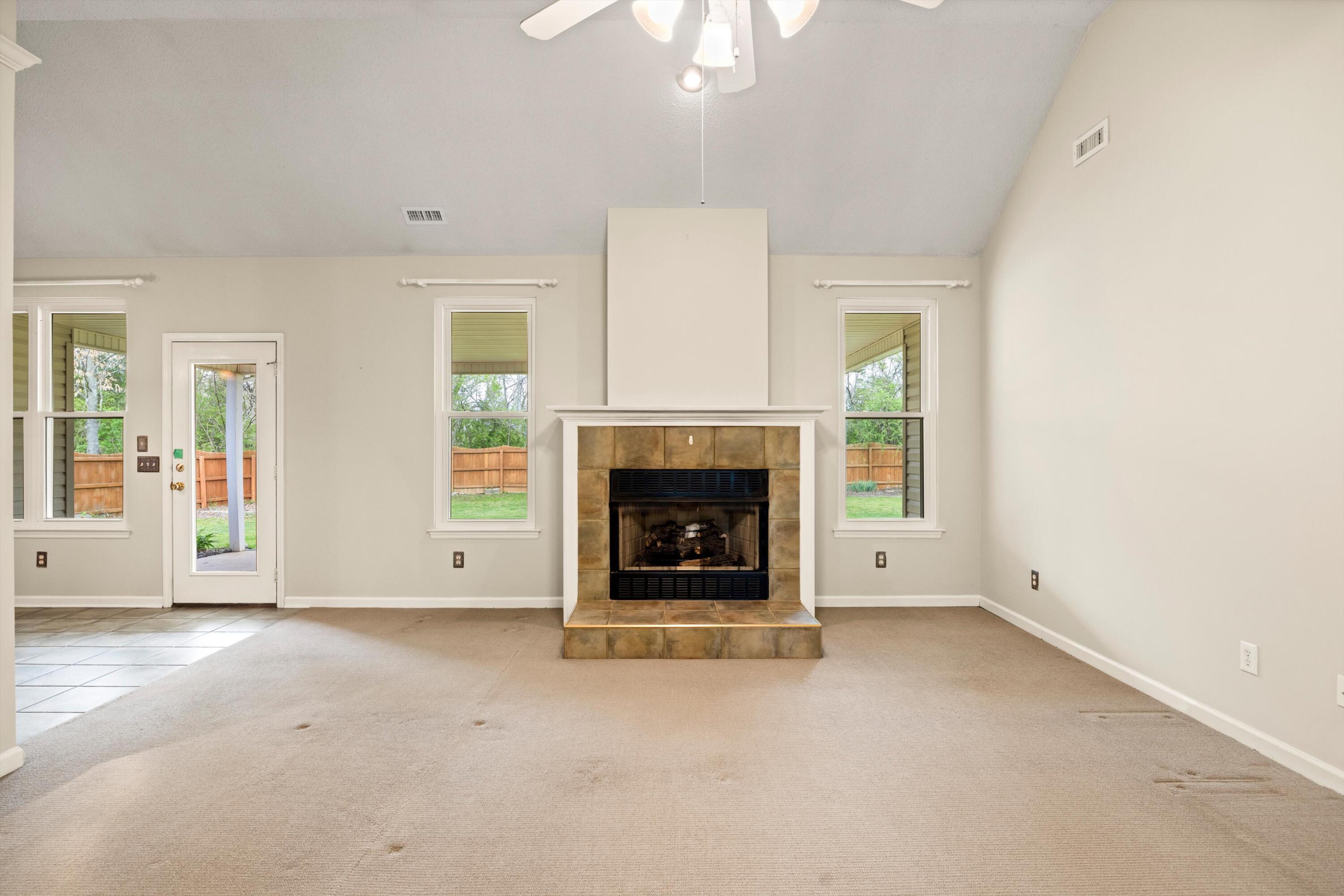 1621 Gunston Hall Road