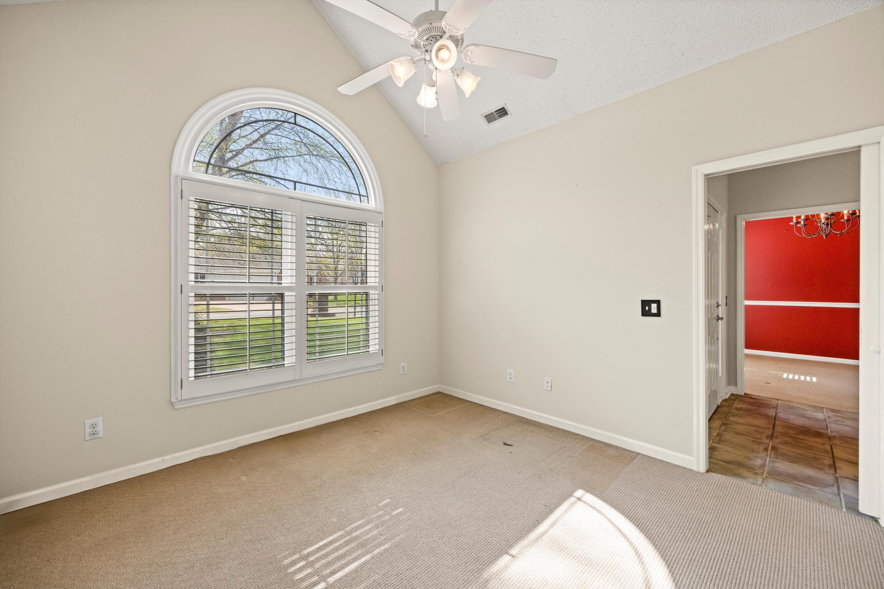 1621 Gunston Hall Road