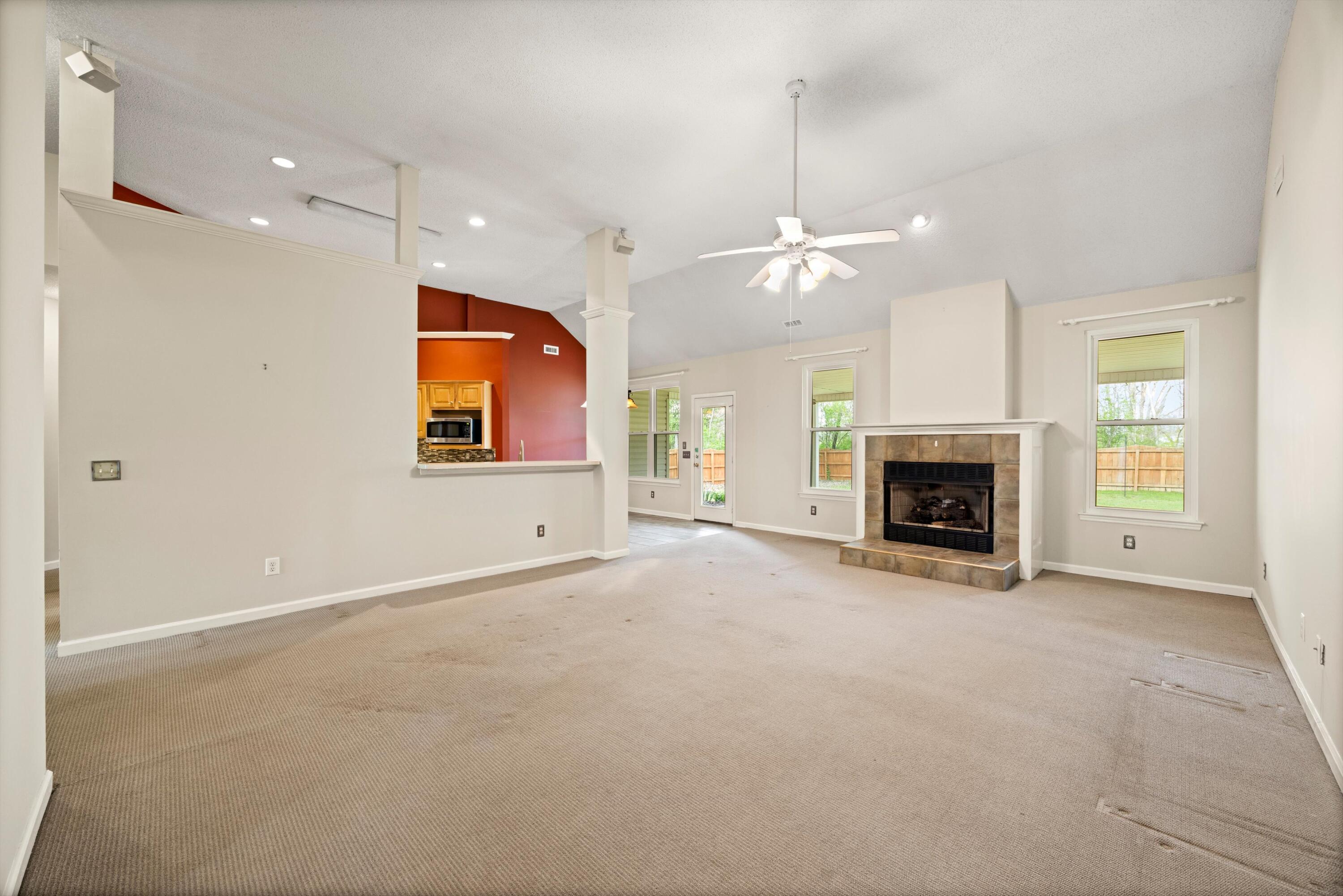 1621 Gunston Hall Road