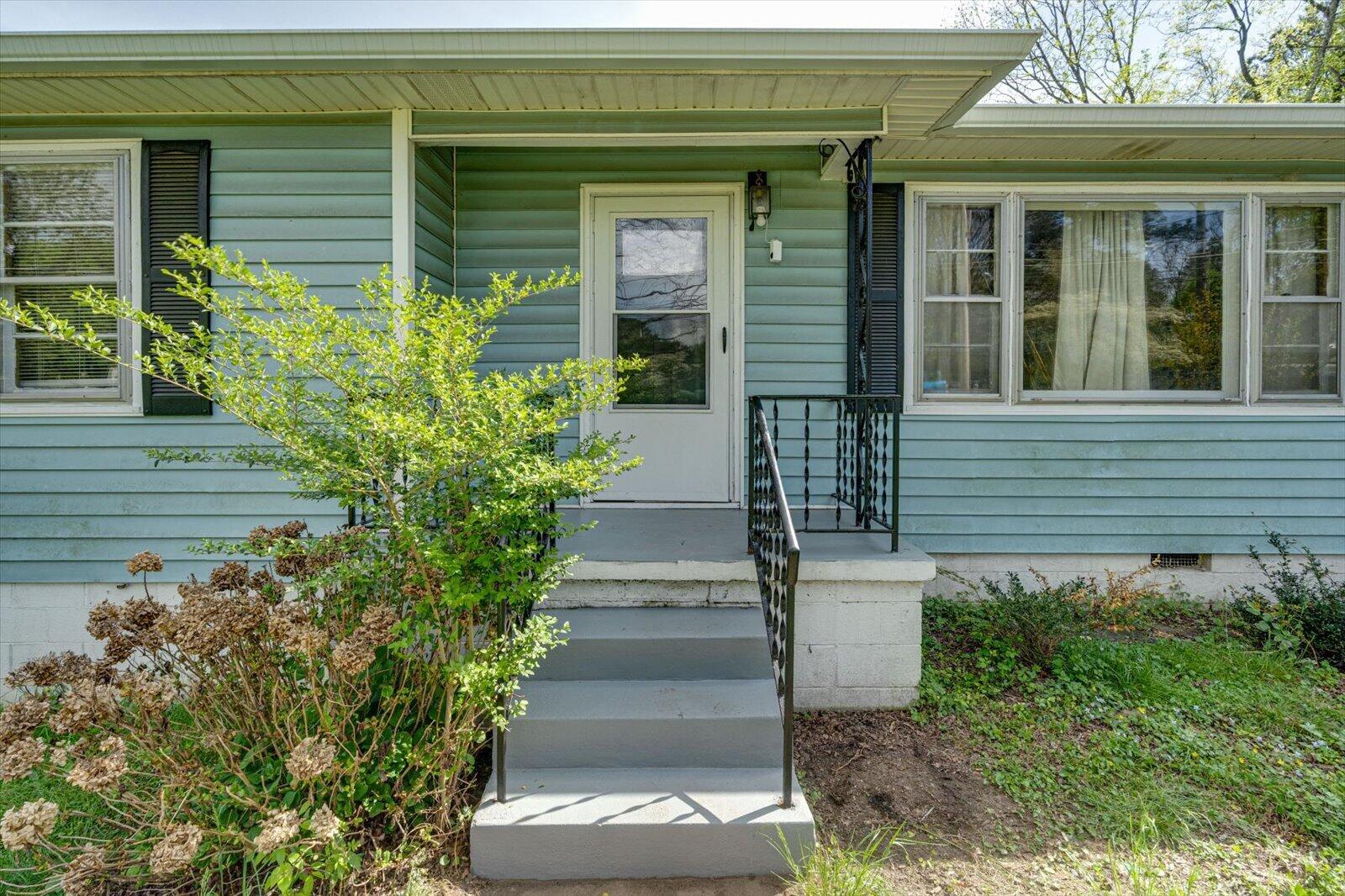 120 Cloud Springs Road