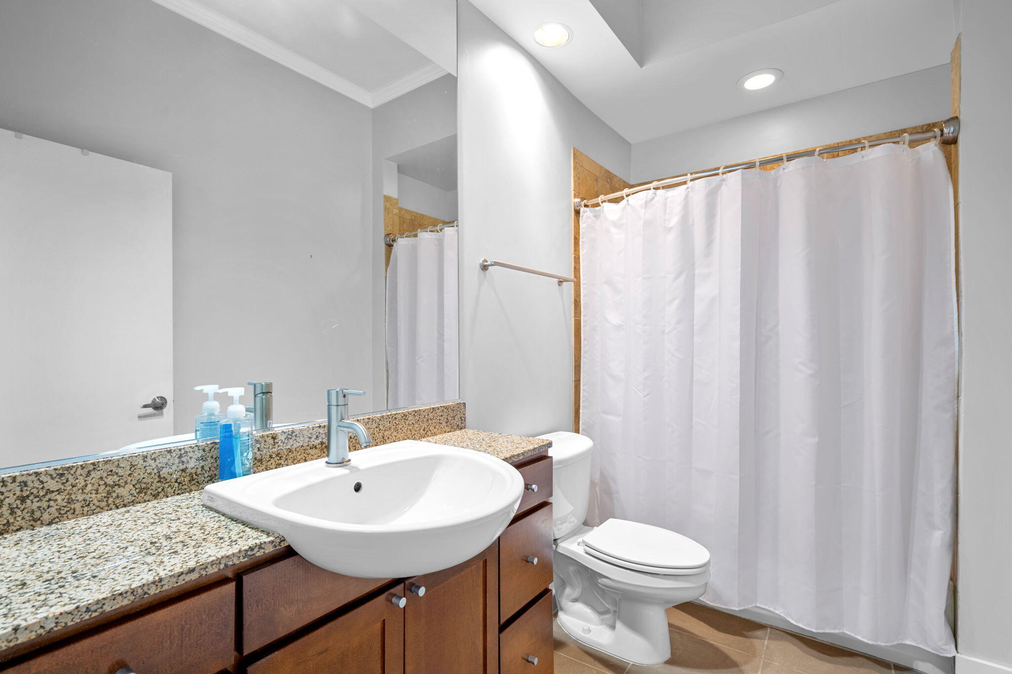 129 Walnut Street, Unit 303