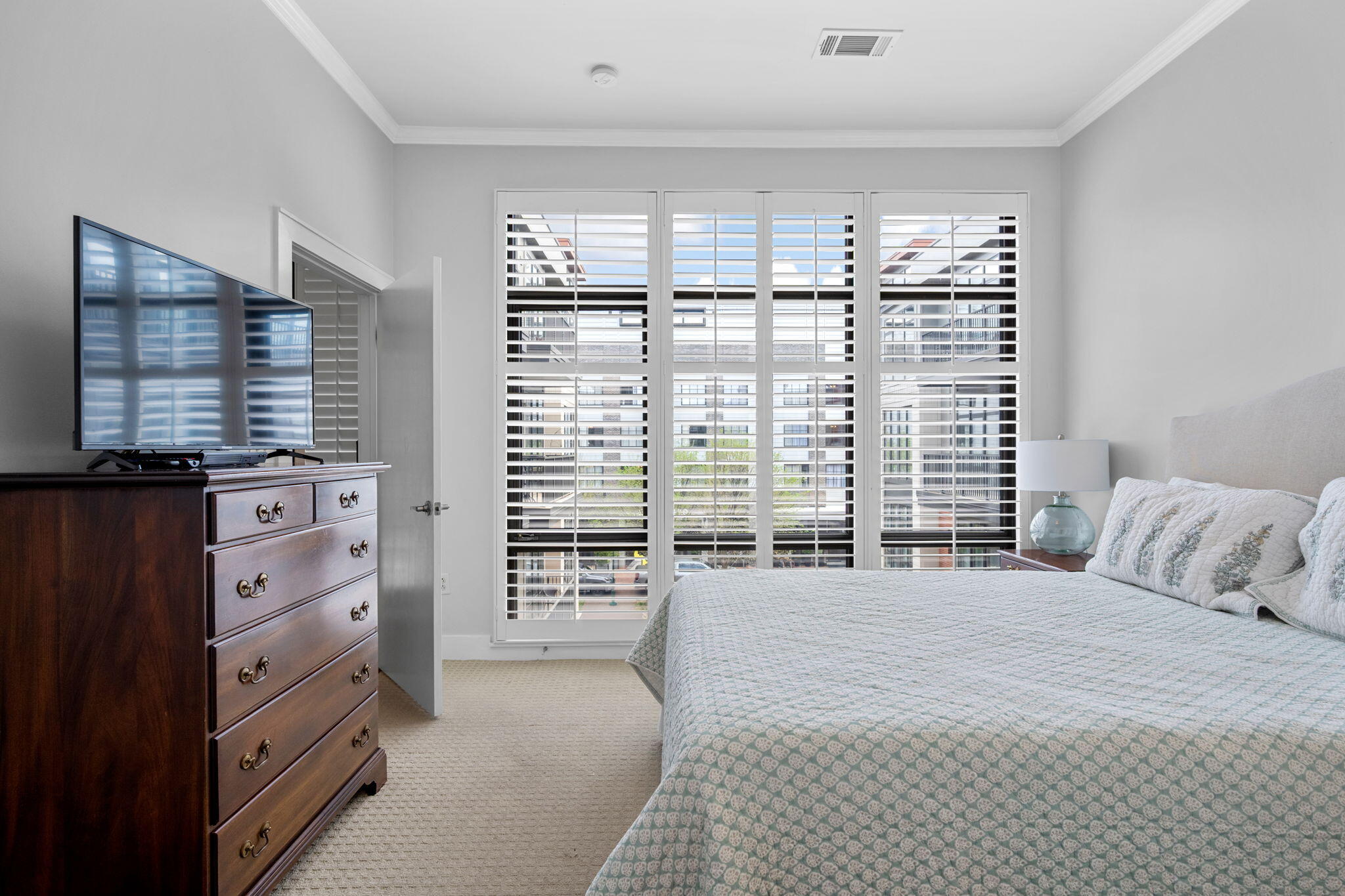 129 Walnut Street, Unit 303